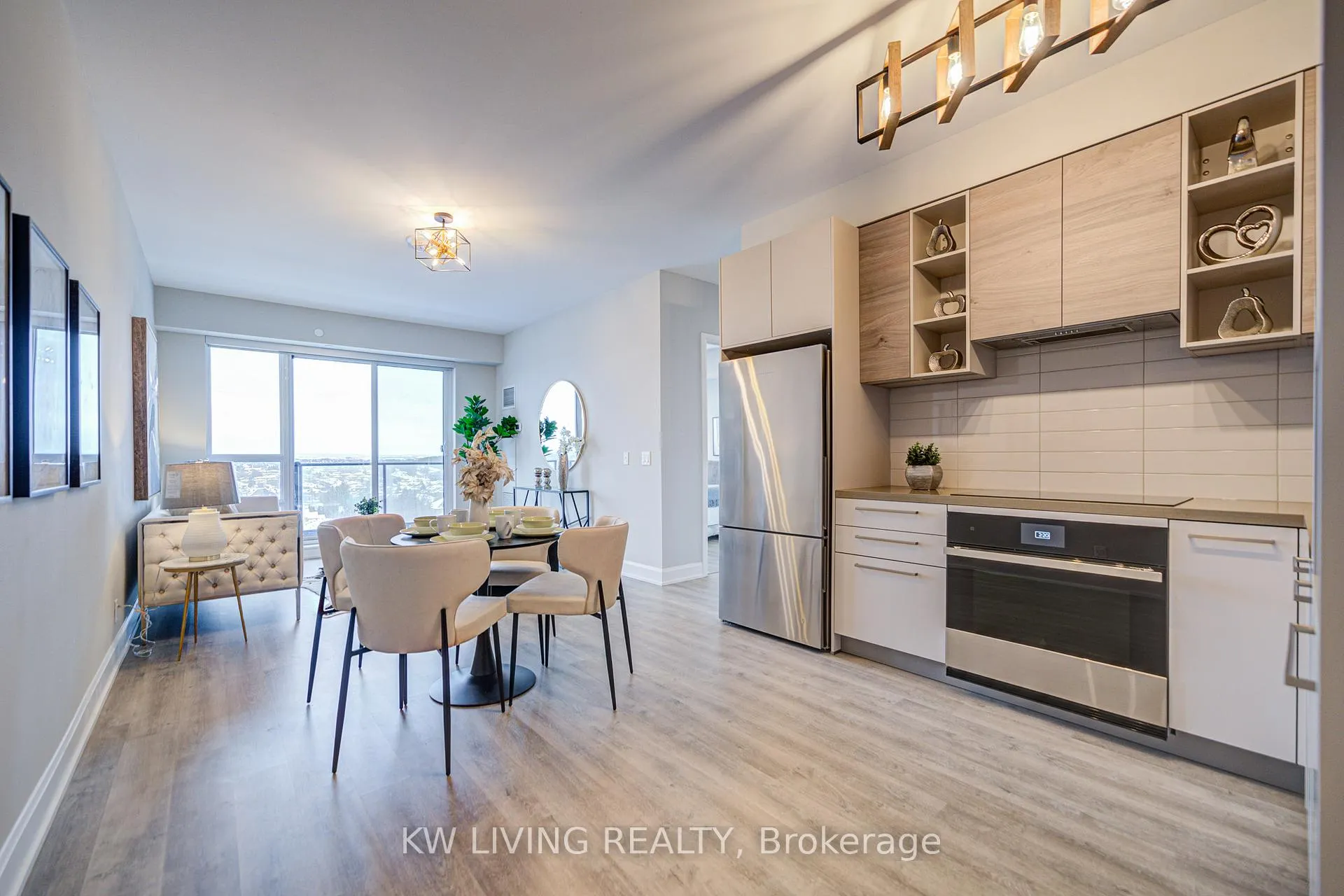 Photo 9 of Unit 1102, 38 Gandhi Lane, Markham, Commerce Valley — HOMEH