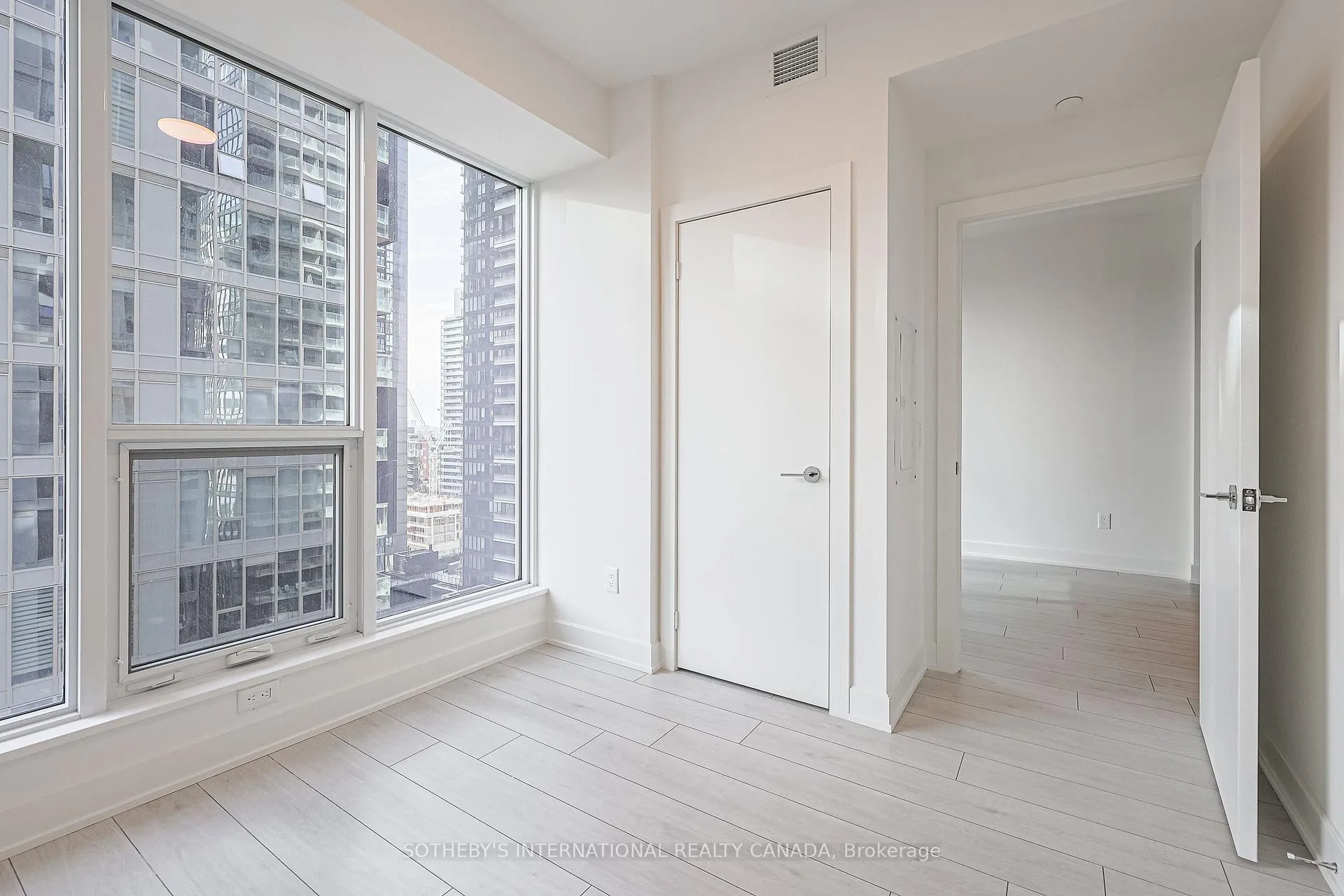 Photo 21 of Unit 1503, 15 Mercer Street, Toronto, Waterfront Communities — HOMEH