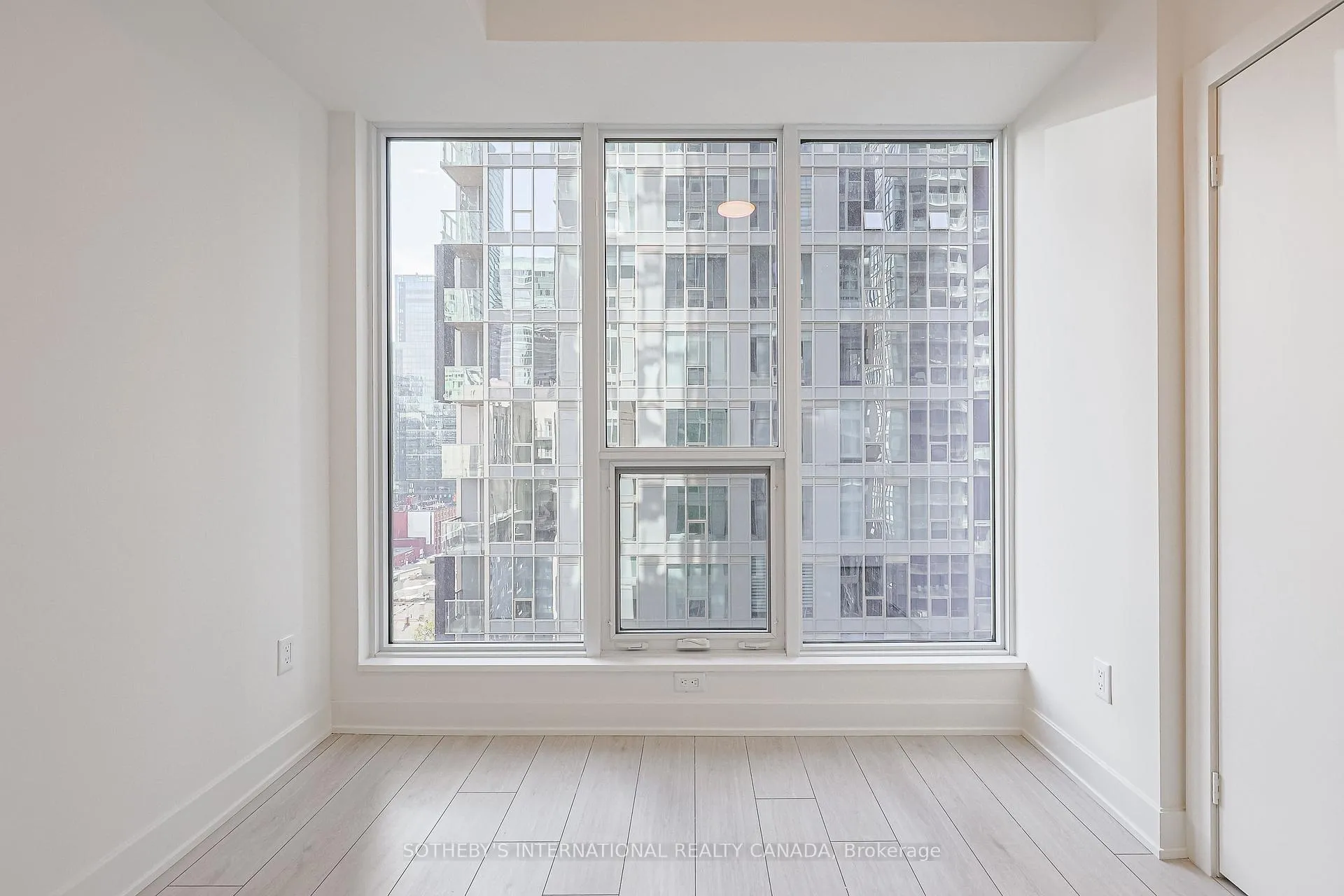 Photo 23 of Unit 1503, 15 Mercer Street, Toronto, Waterfront Communities — HOMEH
