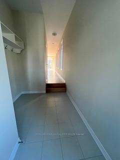 Photo 5 of 1415 Oakmont Common, Burlington, Tyandaga — HOMEH