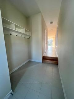 Photo 6 of 1415 Oakmont Common, Burlington, Tyandaga — HOMEH