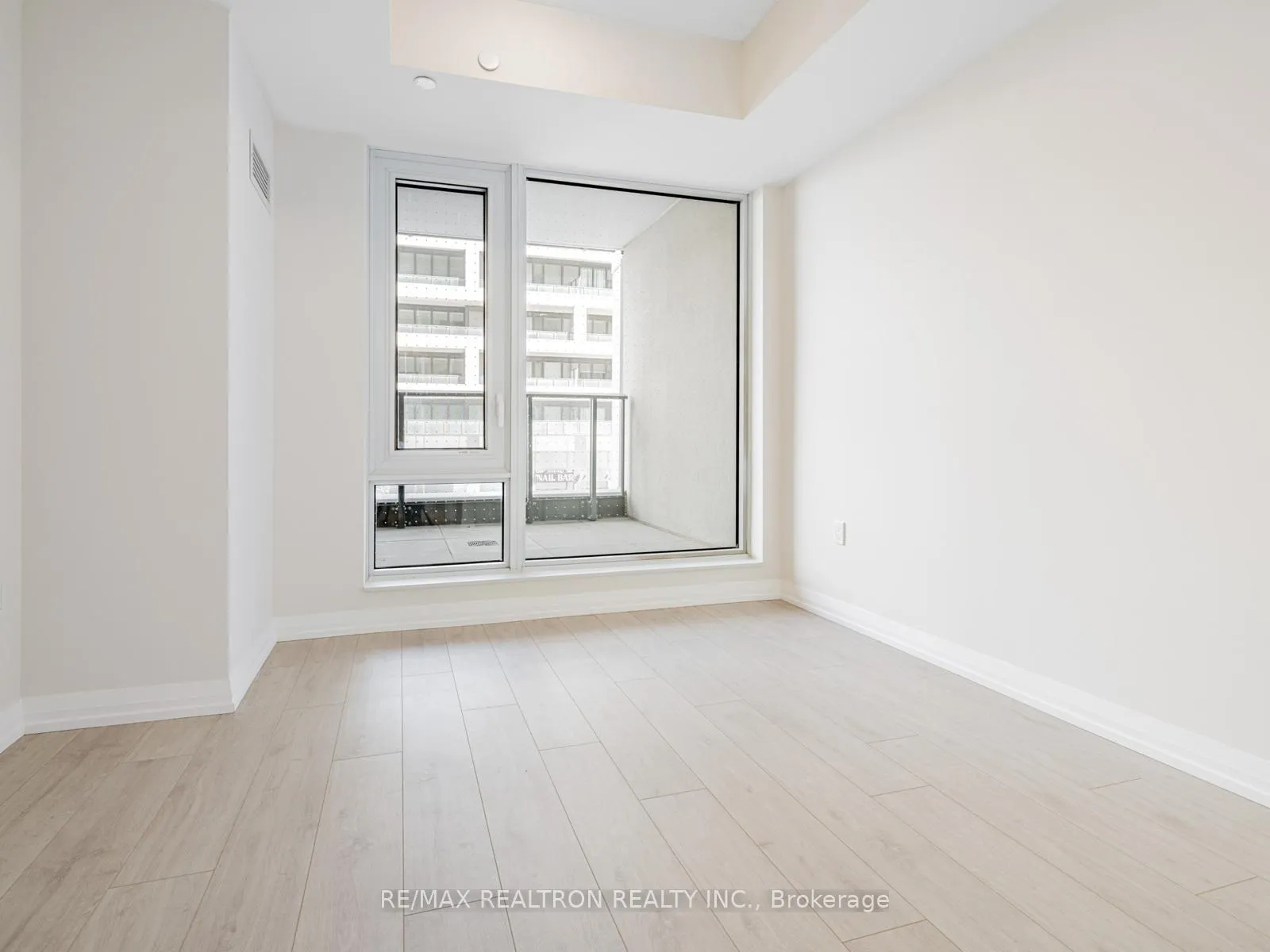 Photo 13 of Unit 217, 27 Korda Gate, Vaughan, Vellore Village — HOMEH