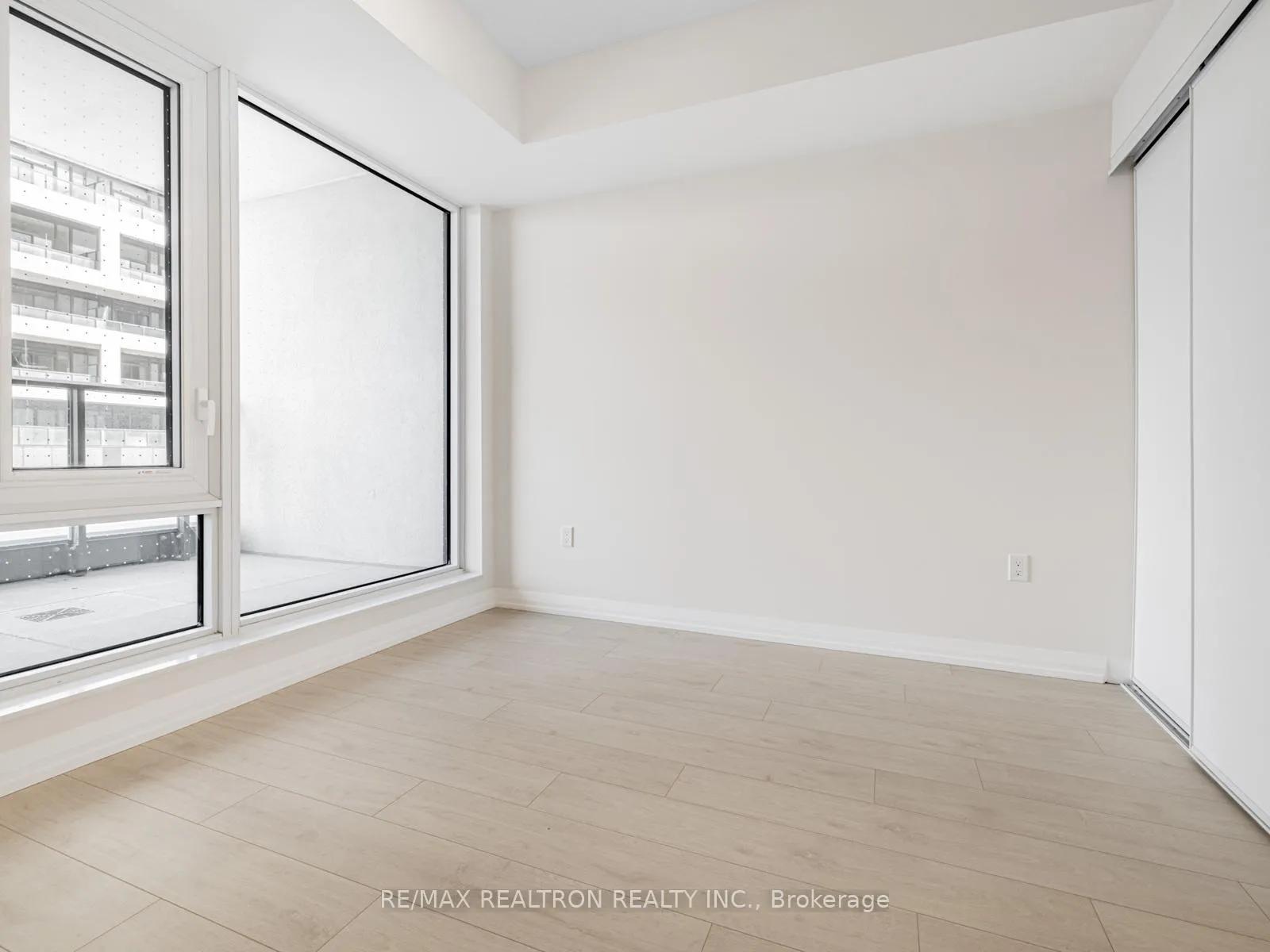 Photo 16 of Unit 217, 27 Korda Gate, Vaughan, Vellore Village — HOMEH