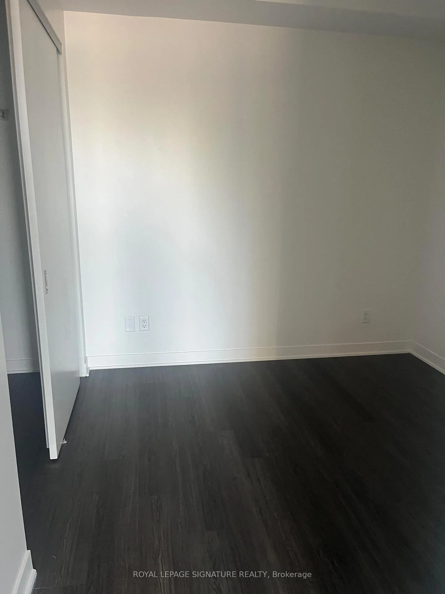 Photo 6 of Unit 511, 185 Alberta Avenue, Toronto, Oakwood Village — HOMEH