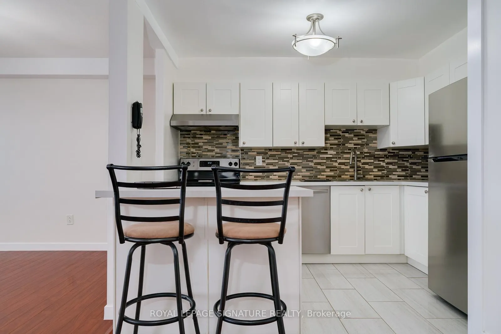 Photo 8 of Unit 1202, 10 Edgecliff Golfway, Toronto, Flemingdon Park — HOMEH
