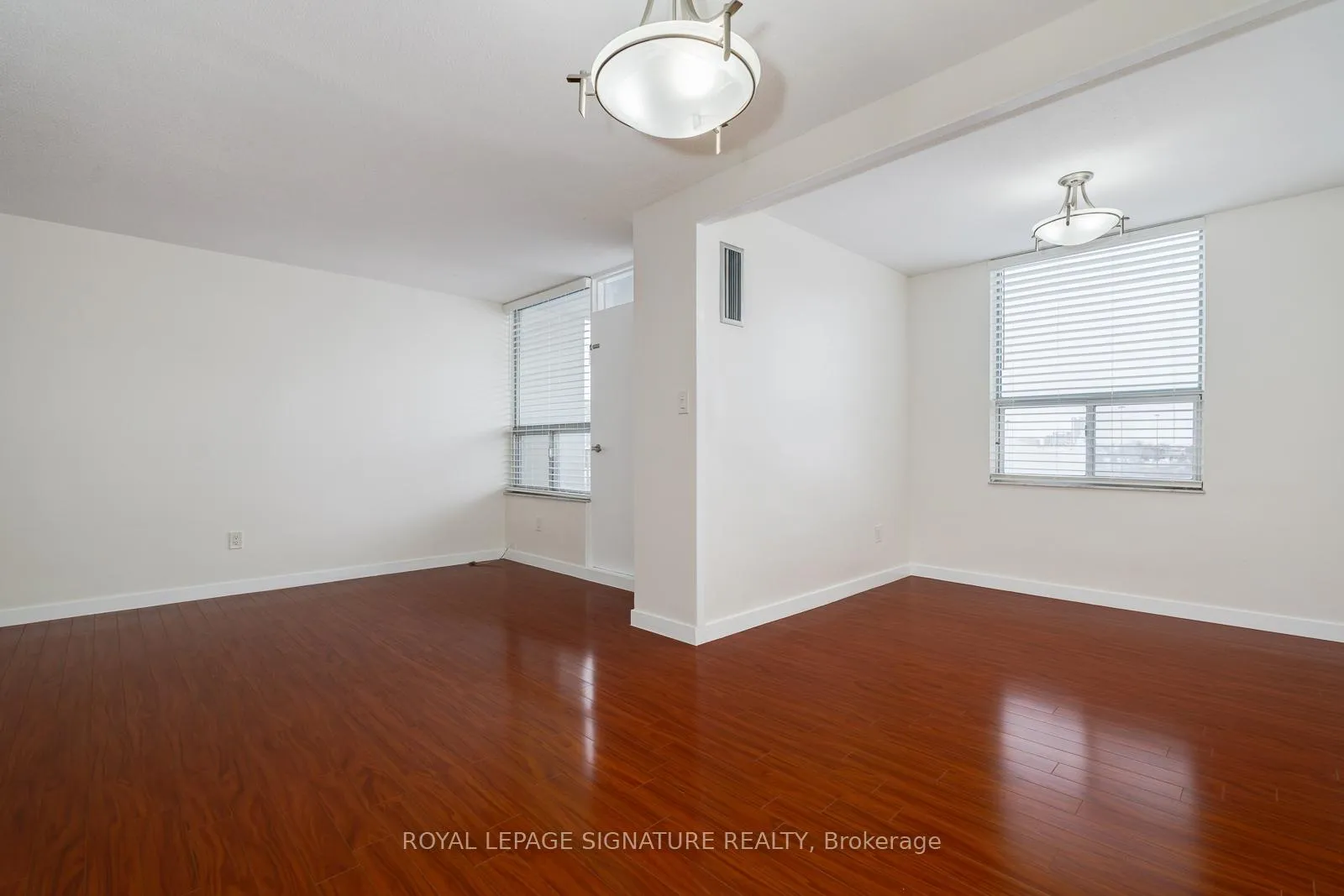 Photo 12 of Unit 1202, 10 Edgecliff Golfway, Toronto, Flemingdon Park — HOMEH