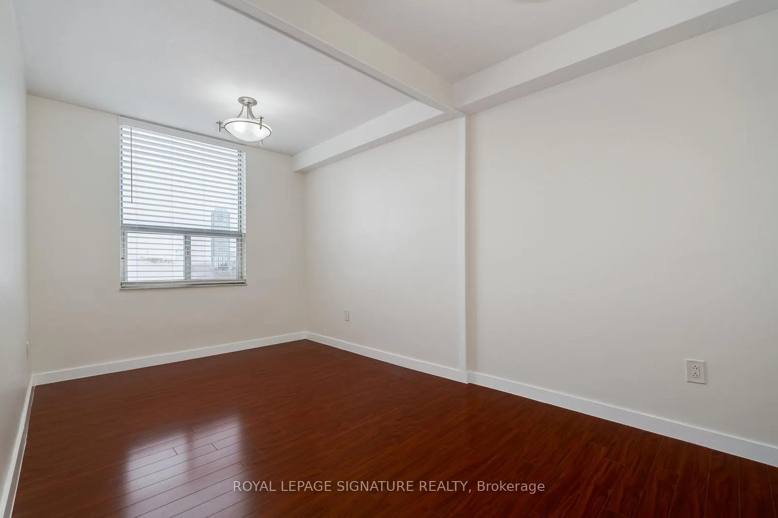 Photo 18 of Unit 1202, 10 Edgecliff Golfway, Toronto, Flemingdon Park — HOMEH