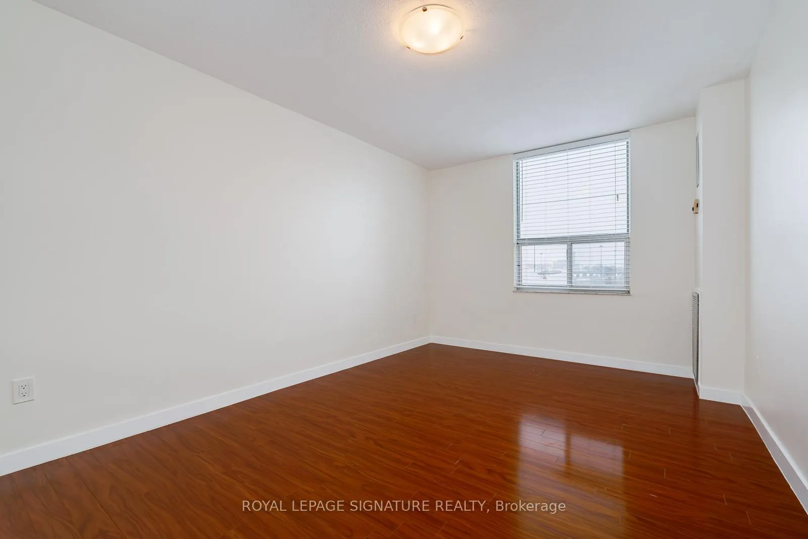 Photo 25 of Unit 1202, 10 Edgecliff Golfway, Toronto, Flemingdon Park — HOMEH
