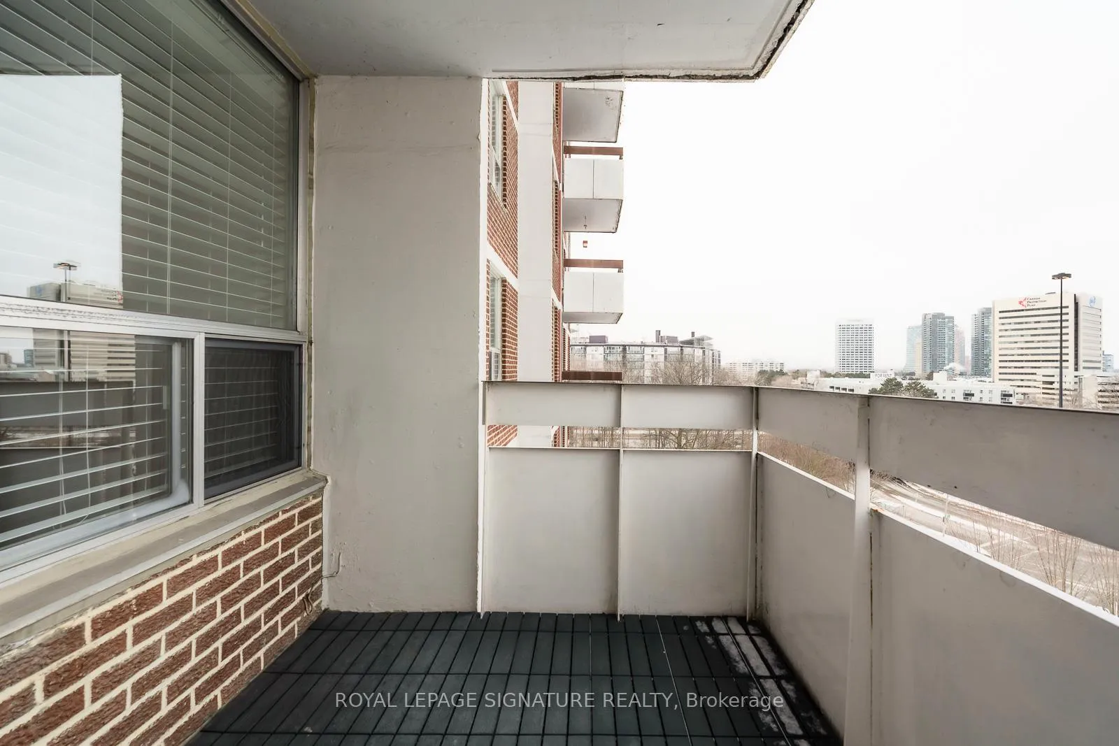 Photo 31 of Unit 1202, 10 Edgecliff Golfway, Toronto, Flemingdon Park — HOMEH