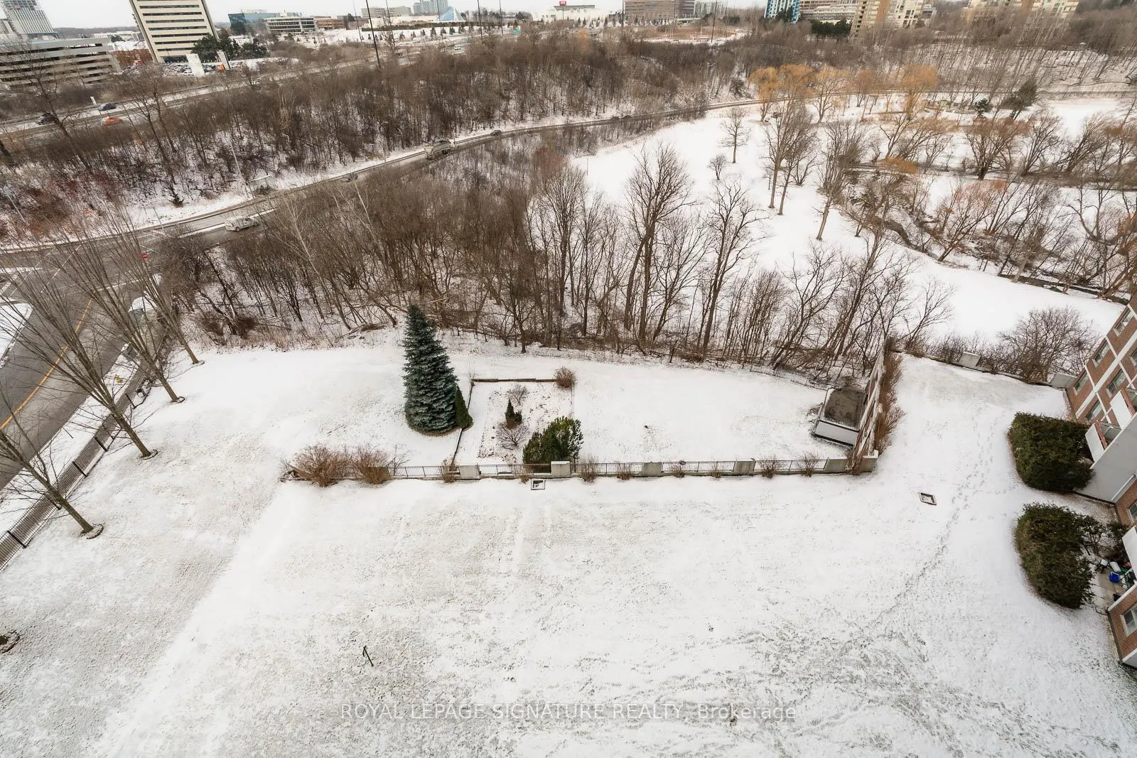 Photo 33 of Unit 1202, 10 Edgecliff Golfway, Toronto, Flemingdon Park — HOMEH