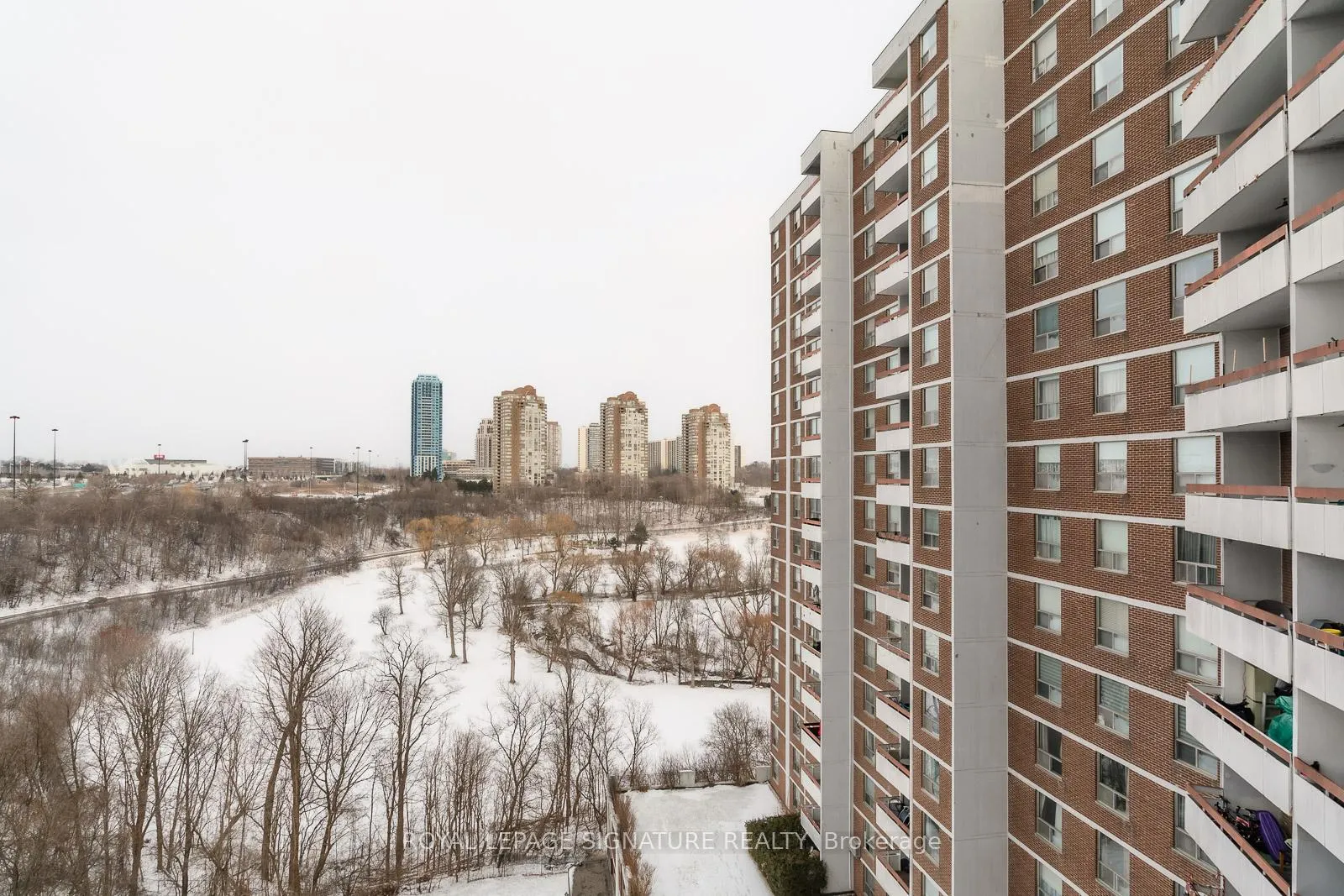 Photo 36 of Unit 1202, 10 Edgecliff Golfway, Toronto, Flemingdon Park — HOMEH