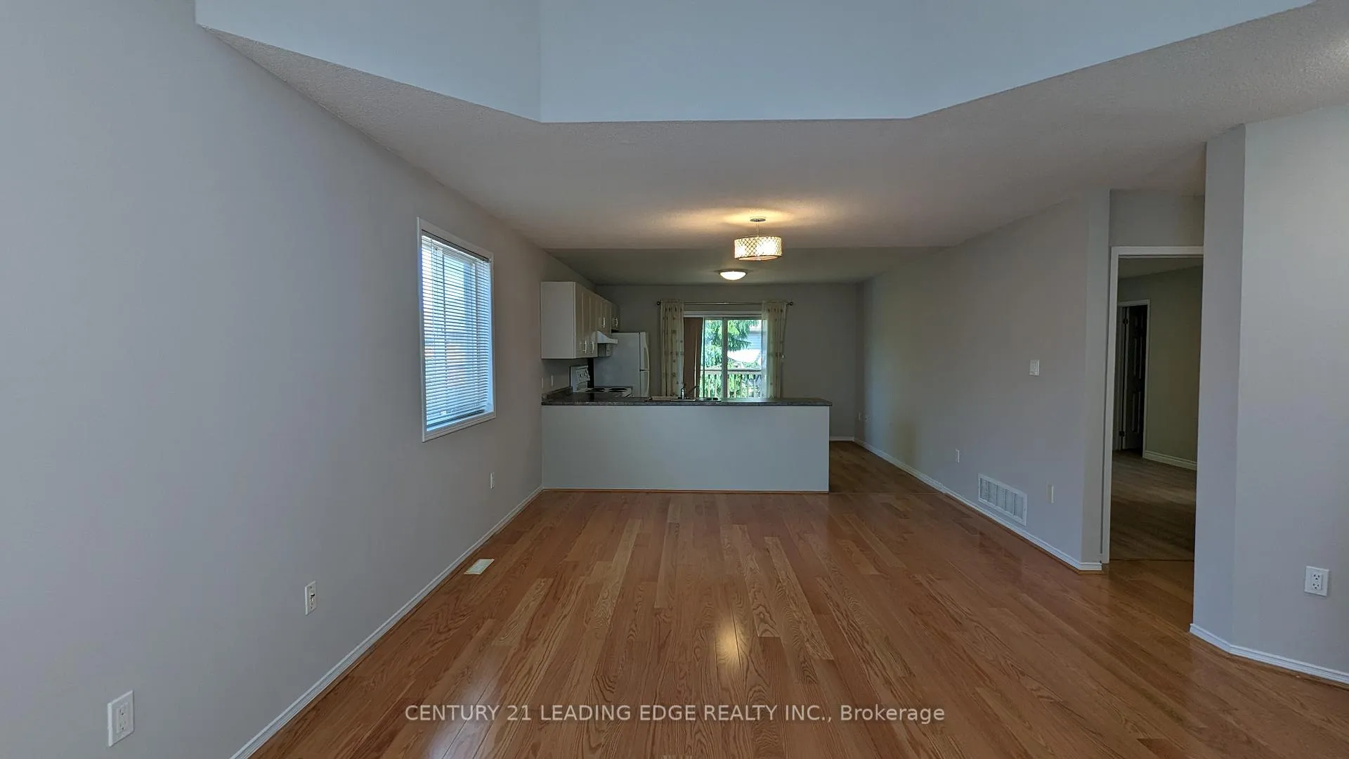Photo 6 of 76 Srigley Street, Barrie, Holly — HOMEH