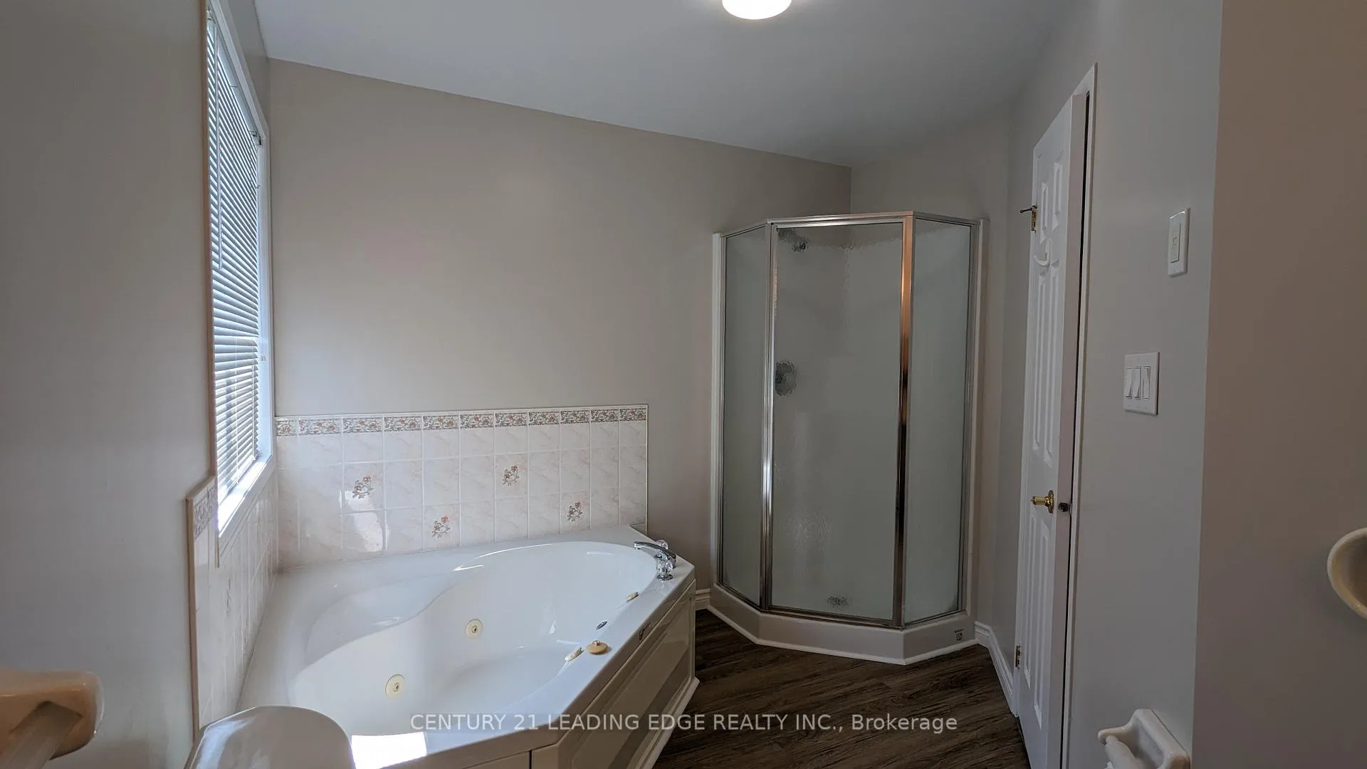 Photo 13 of 76 Srigley Street, Barrie, Holly — HOMEH