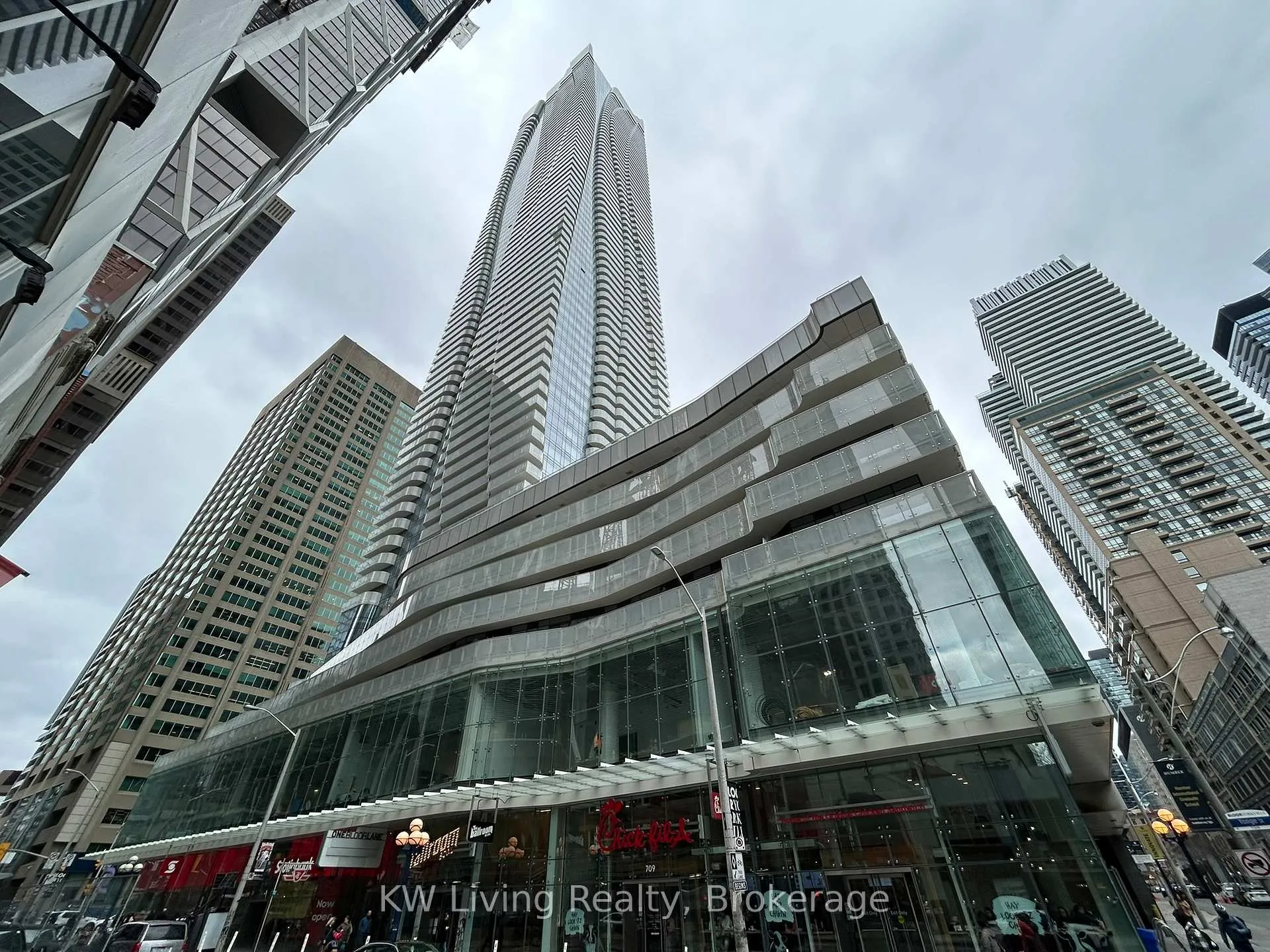 Photo 1 of Unit 2310, 1 Bloor Street E, Toronto, Church-Yonge Corridor — HOMEH