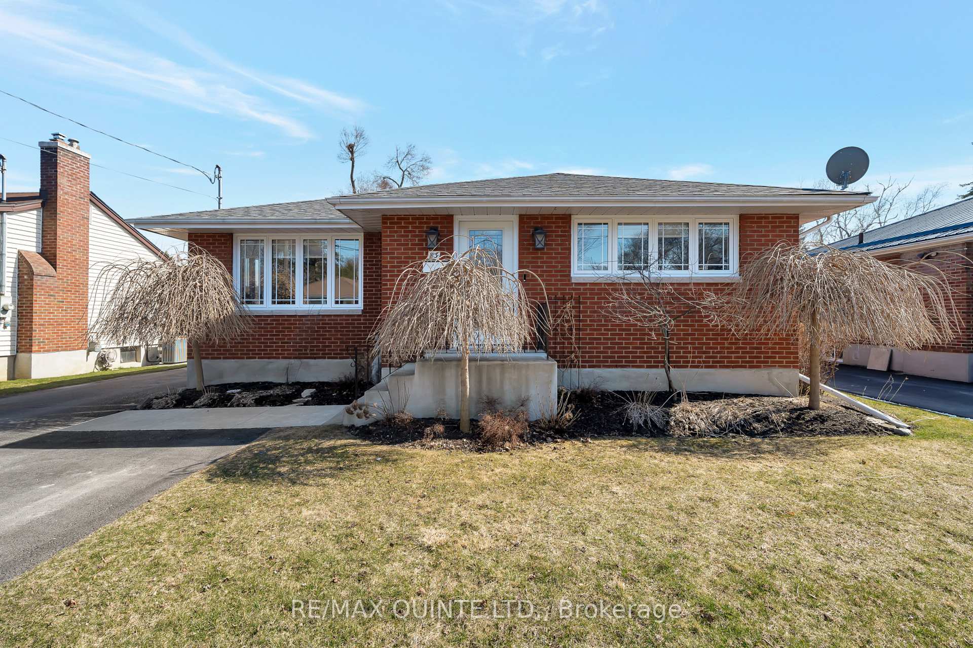 Photo 3 of 83 Crestview Avenue, Belleville, Belleville Ward — HOMEH