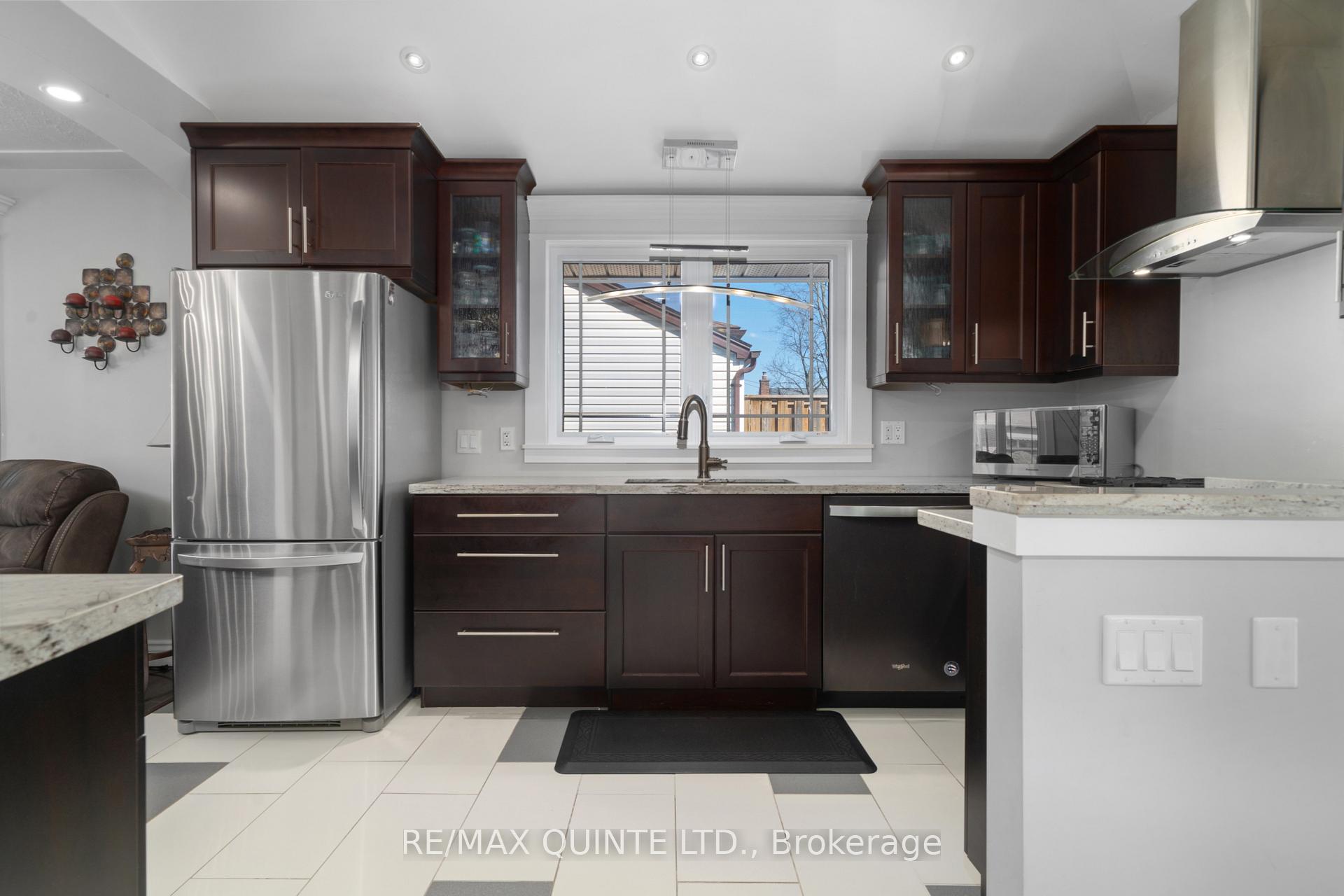 Photo 11 of 83 Crestview Avenue, Belleville, Belleville Ward — HOMEH