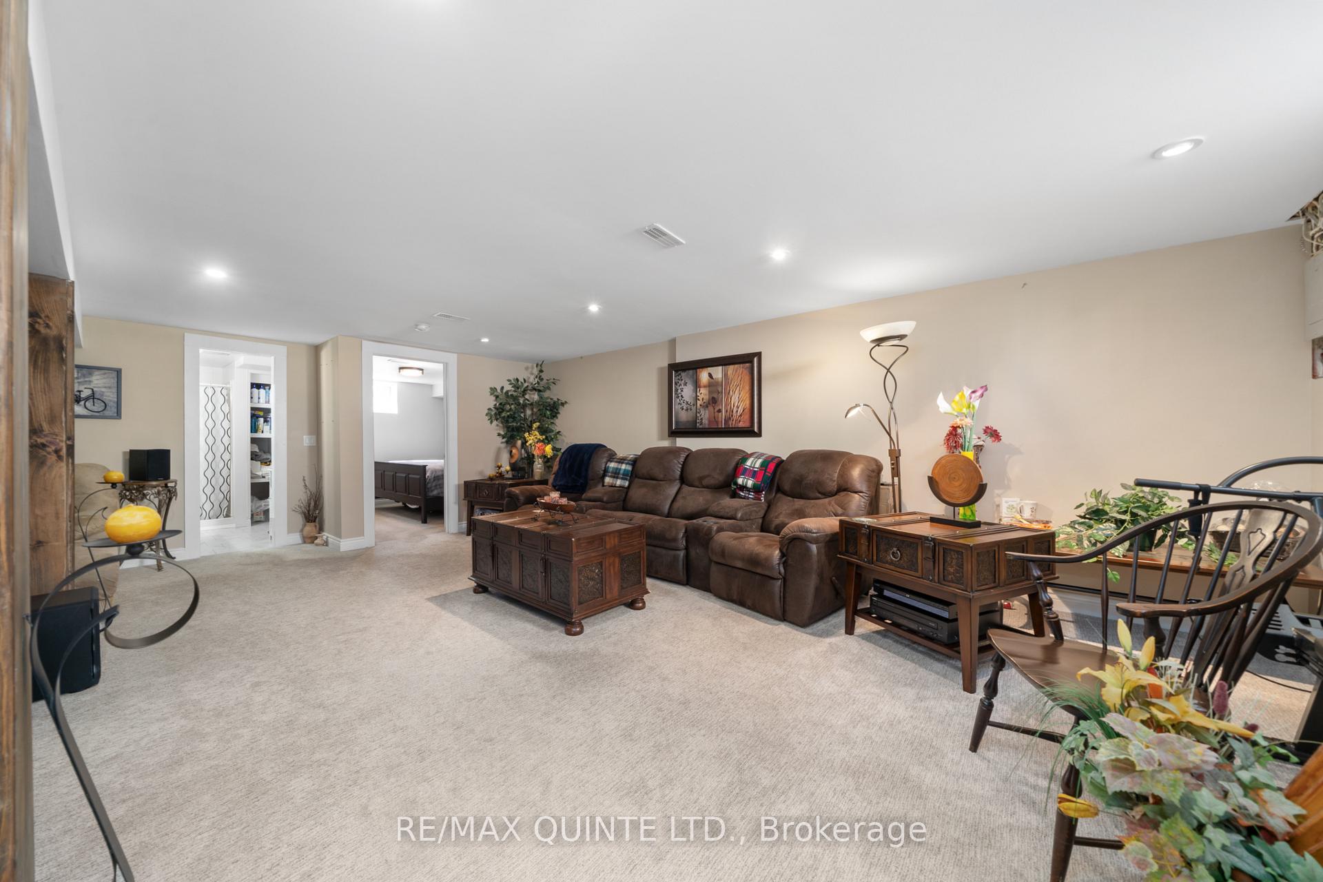 Photo 31 of 83 Crestview Avenue, Belleville, Belleville Ward — HOMEH