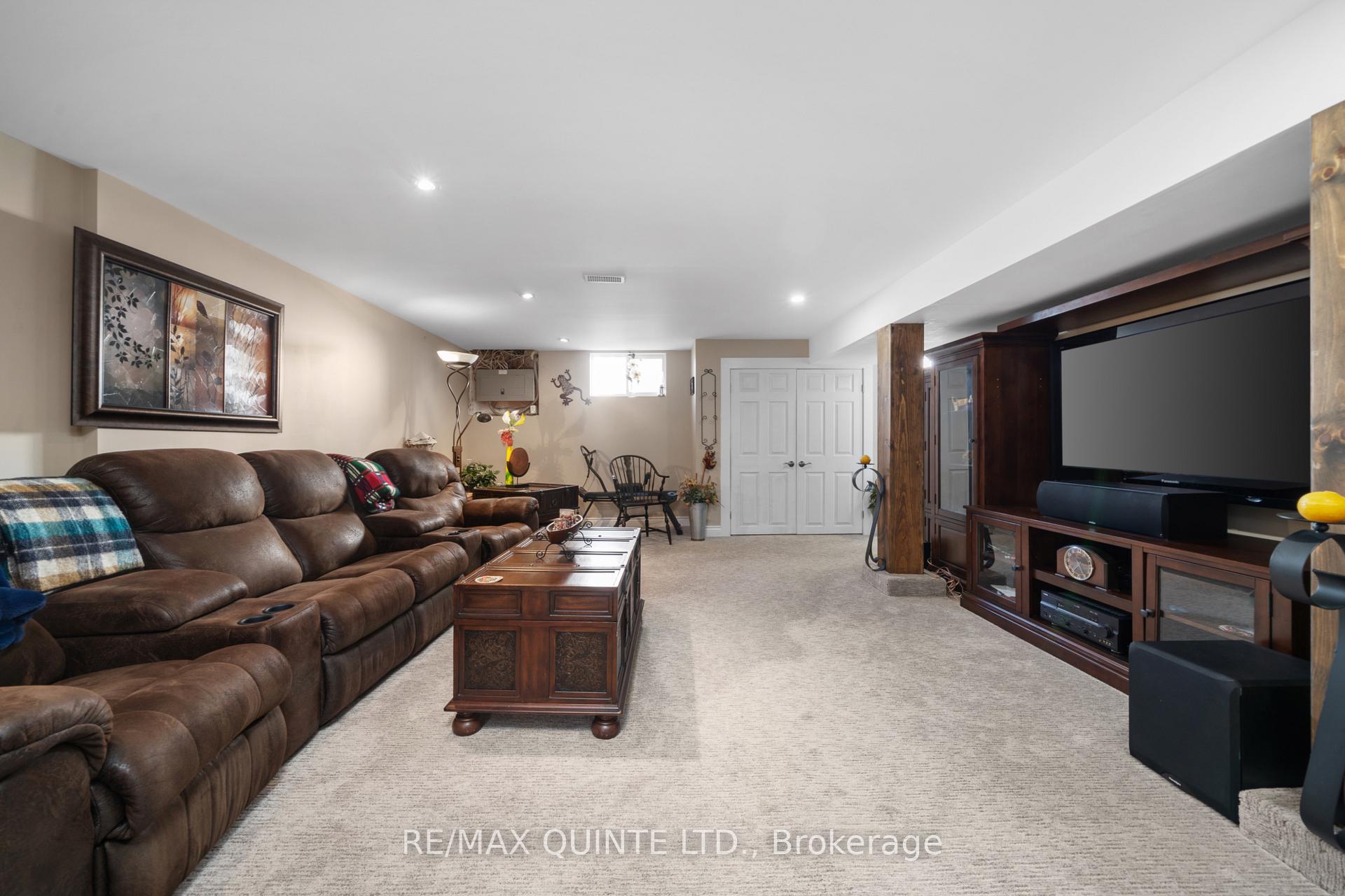 Photo 34 of 83 Crestview Avenue, Belleville, Belleville Ward — HOMEH