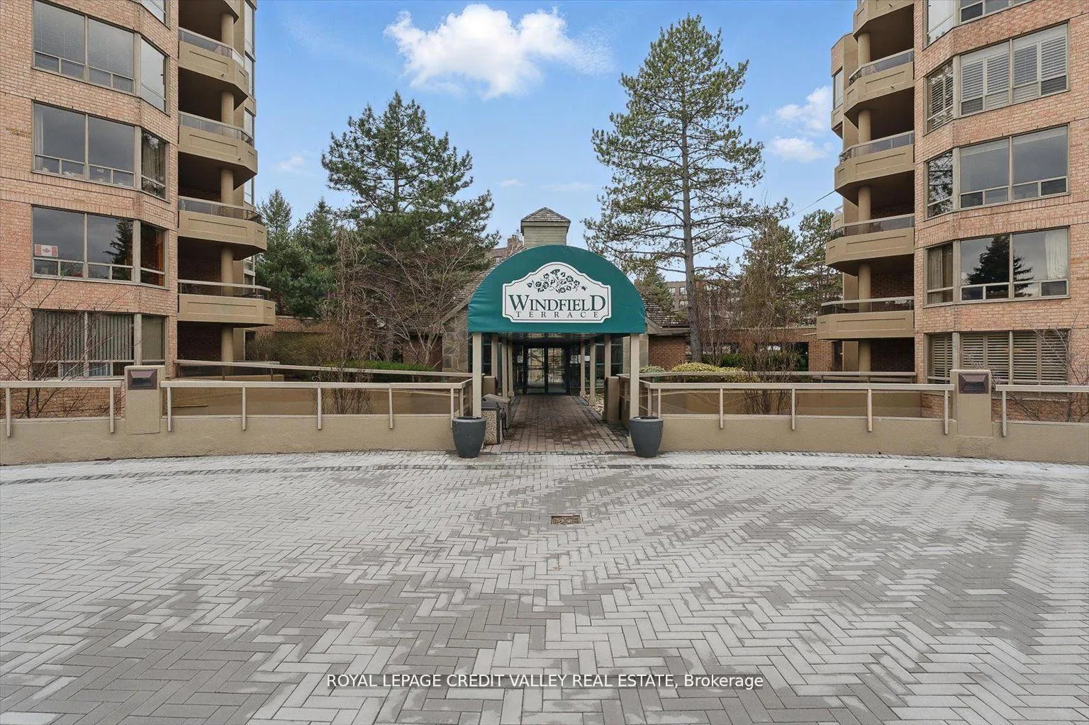 Front of Unit 507, 1200 Don Mills Road