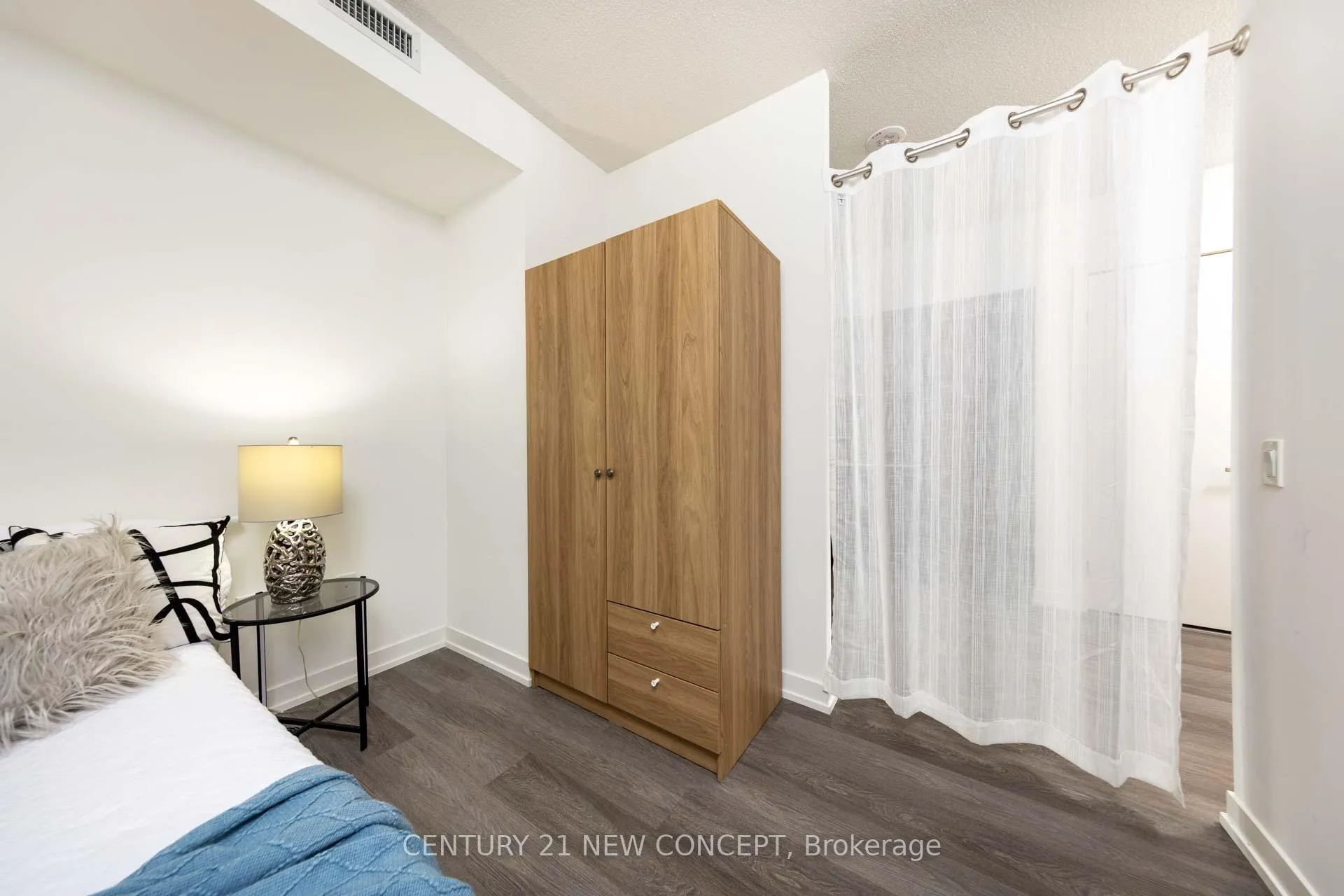 Photo 11 of Unit 2710, 55 Cooper Street, Toronto, Waterfront Communities — HOMEH