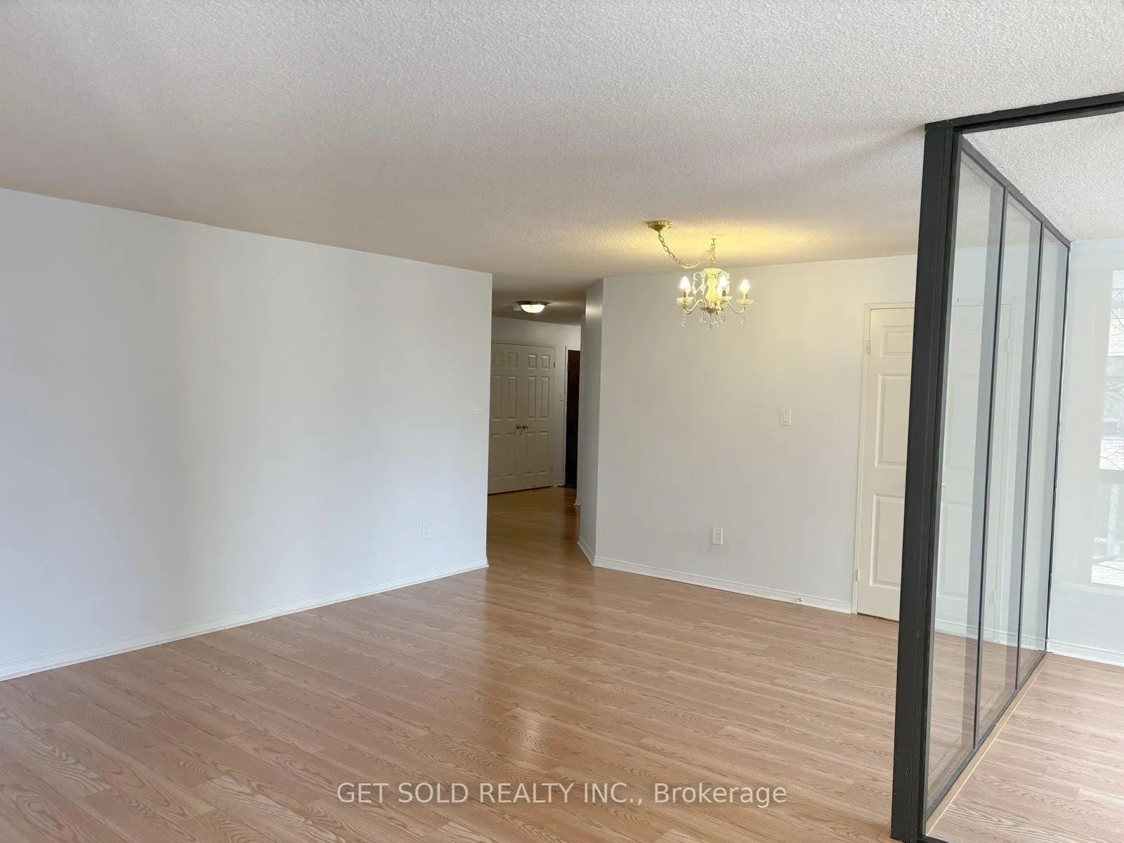 Photo 9 of Unit 401, 280 Simcoe Street, Toronto, University — HOMEH