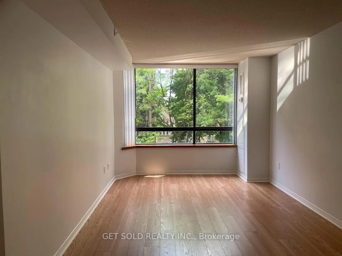Photo 10 of Unit 401, 280 Simcoe Street, Toronto, University — HOMEH