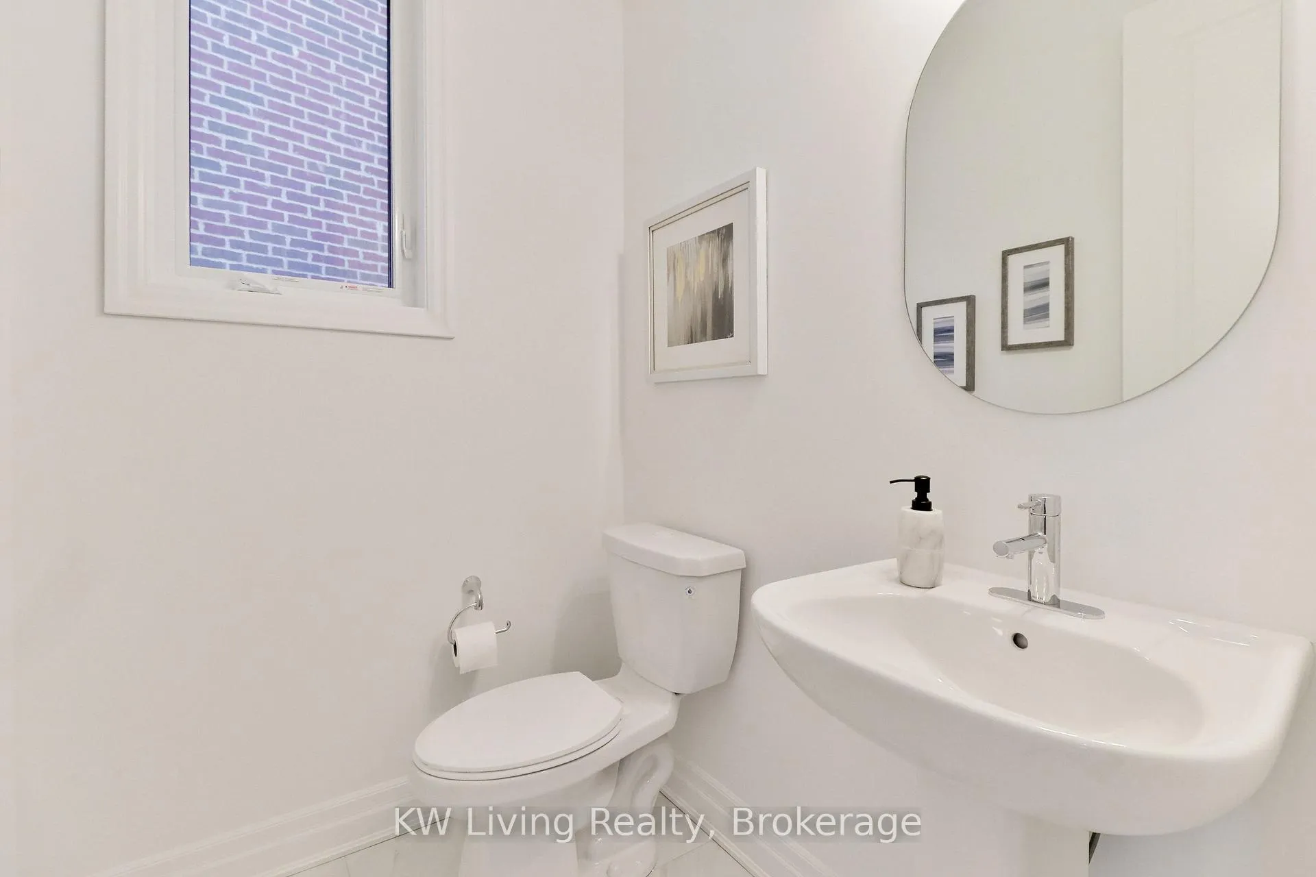 Photo 4 of 18 Berczy Manor Crescent, Markham, Victoria Square — HOMEH