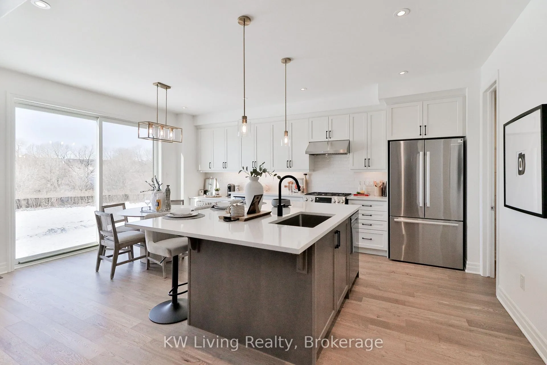 Photo 8 of 18 Berczy Manor Crescent, Markham, Victoria Square — HOMEH
