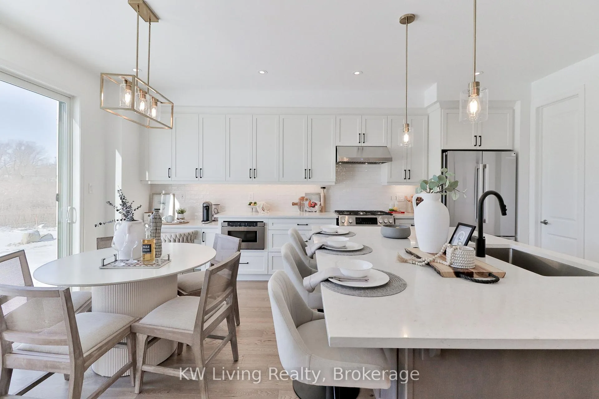 Photo 9 of 18 Berczy Manor Crescent, Markham, Victoria Square — HOMEH