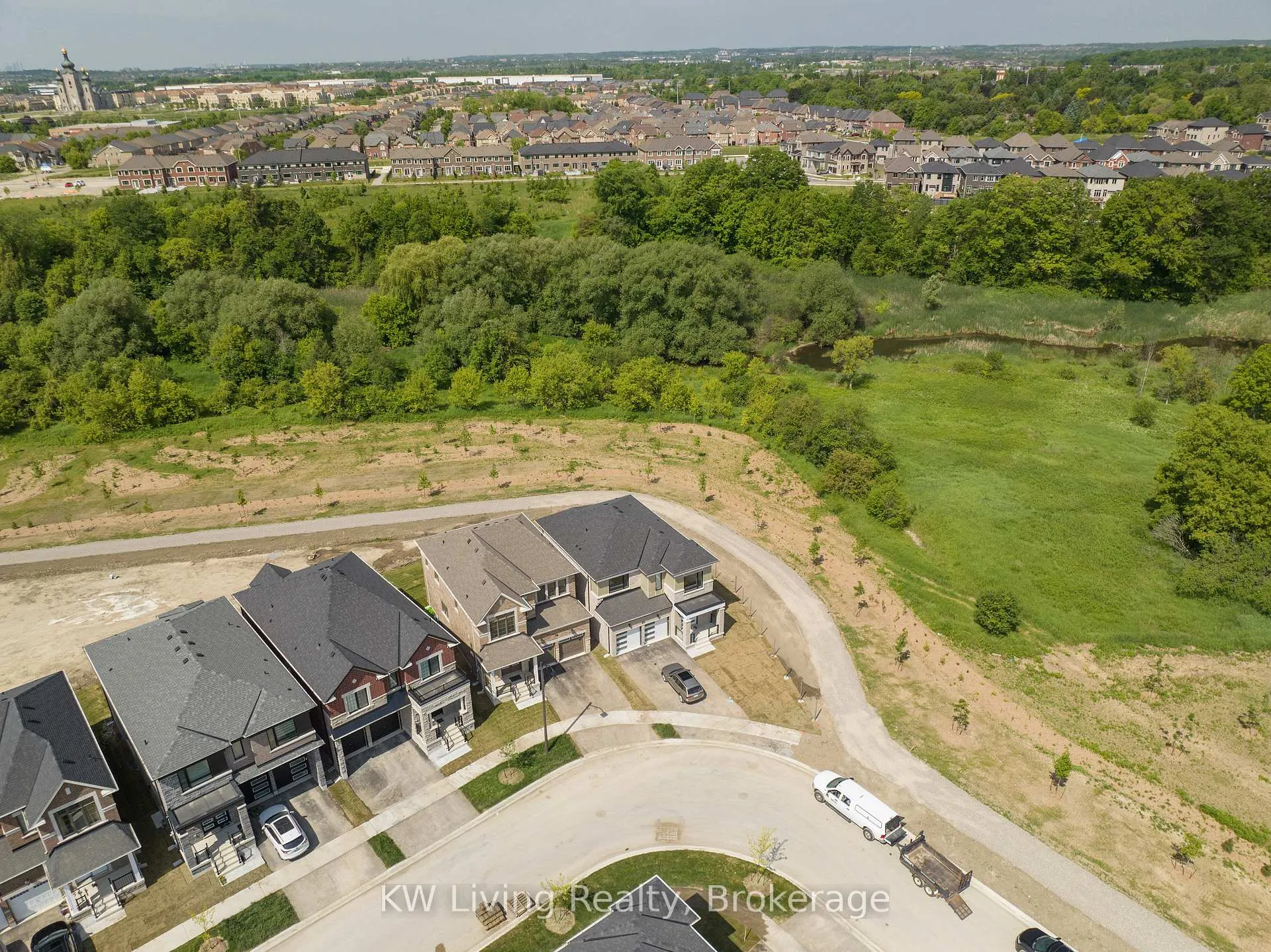 Photo 37 of 18 Berczy Manor Crescent, Markham, Victoria Square — HOMEH