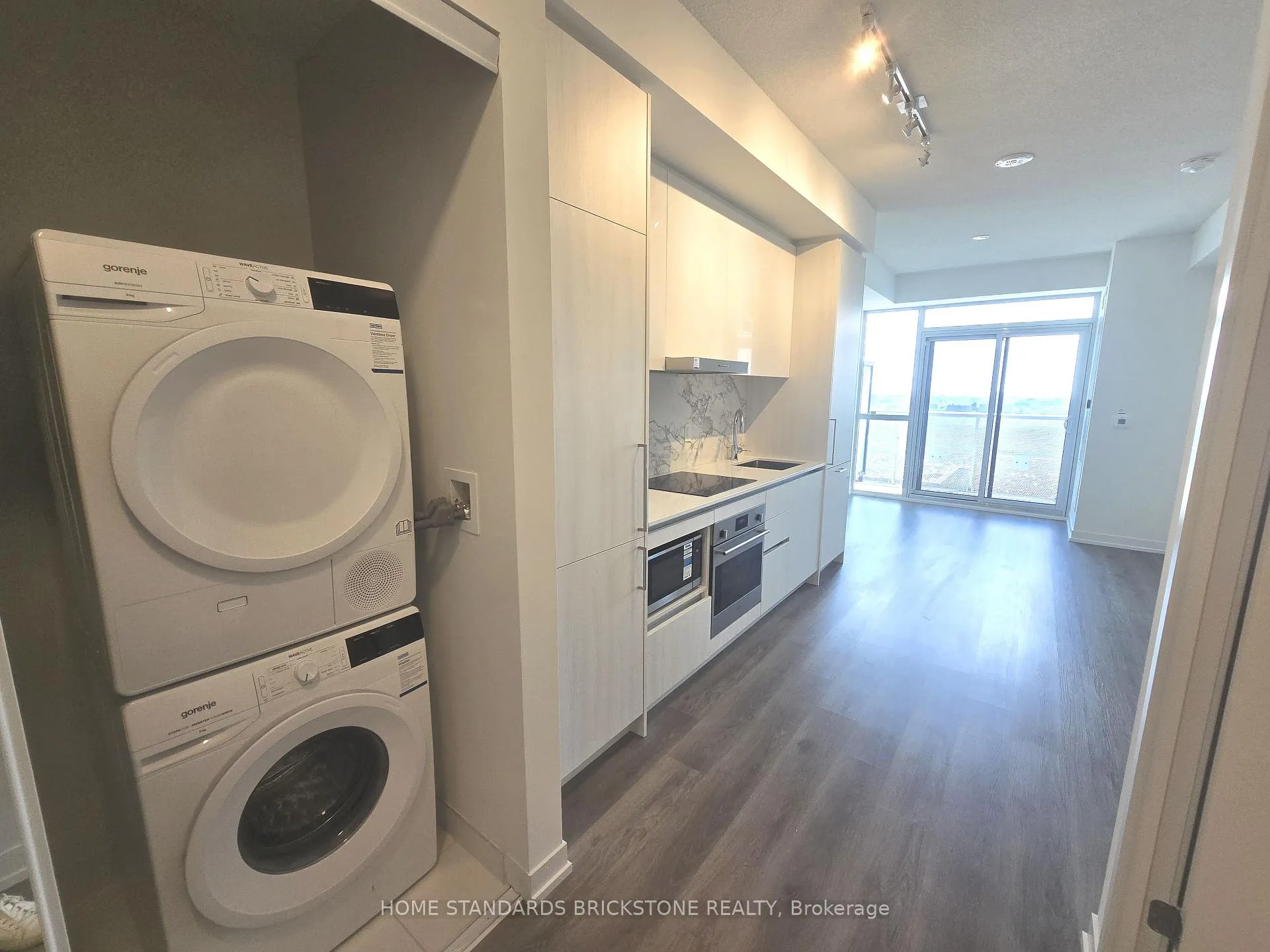 Photo 3 of Unit 2905, 225 Commerce Street, Vaughan, Vaughan Corporate Centre — HOMEH