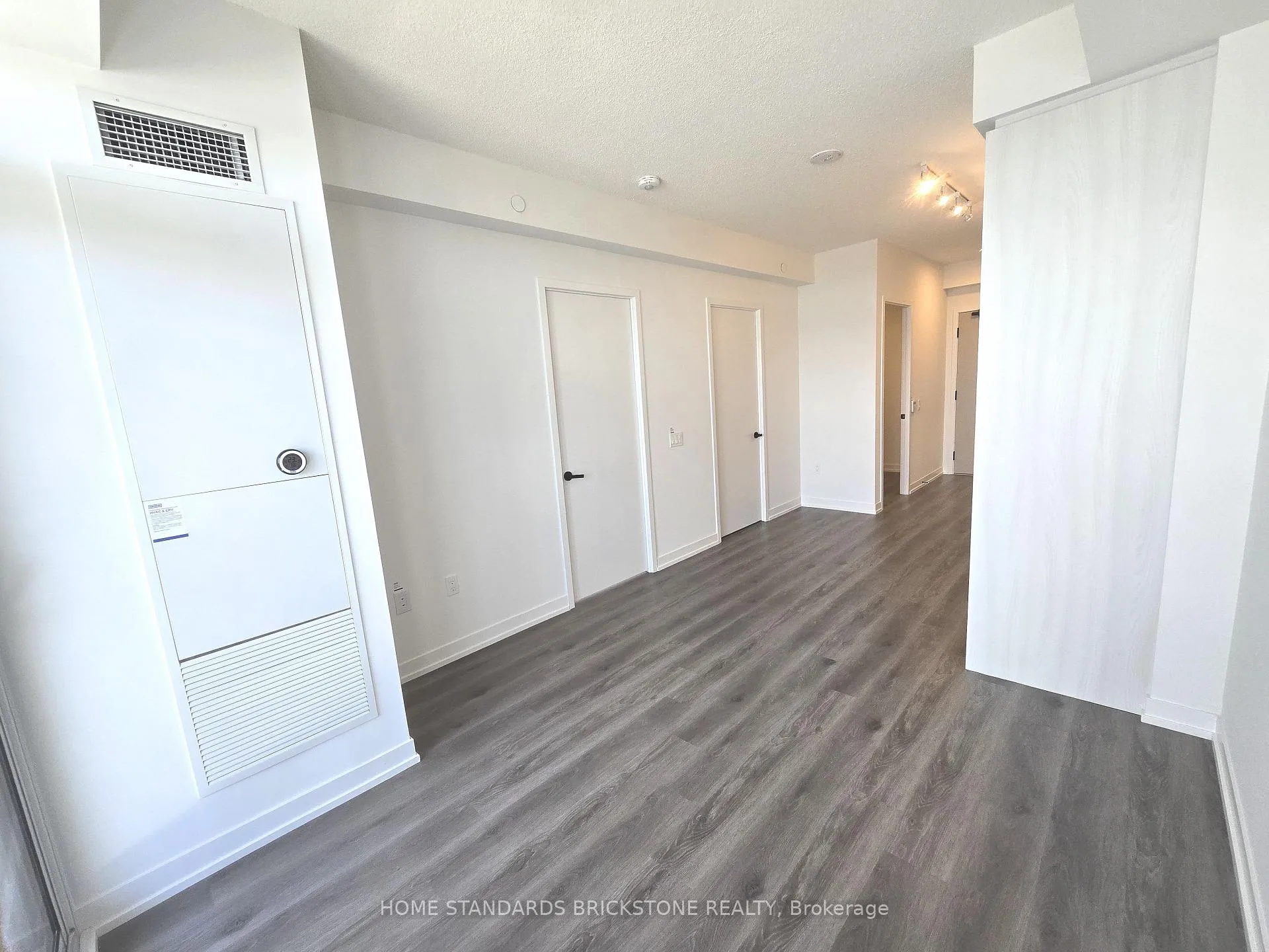 Photo 7 of Unit 2905, 225 Commerce Street, Vaughan, Vaughan Corporate Centre — HOMEH