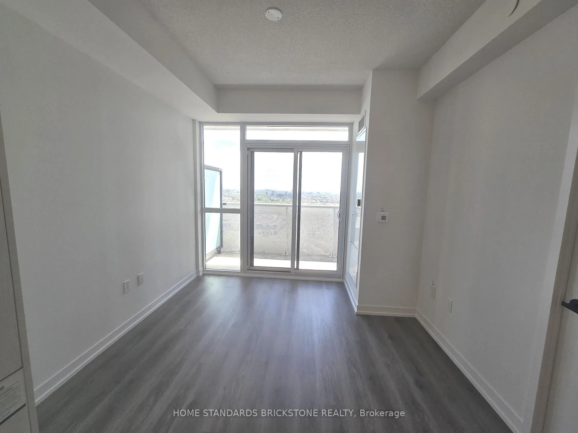 Photo 9 of Unit 2905, 225 Commerce Street, Vaughan, Vaughan Corporate Centre — HOMEH