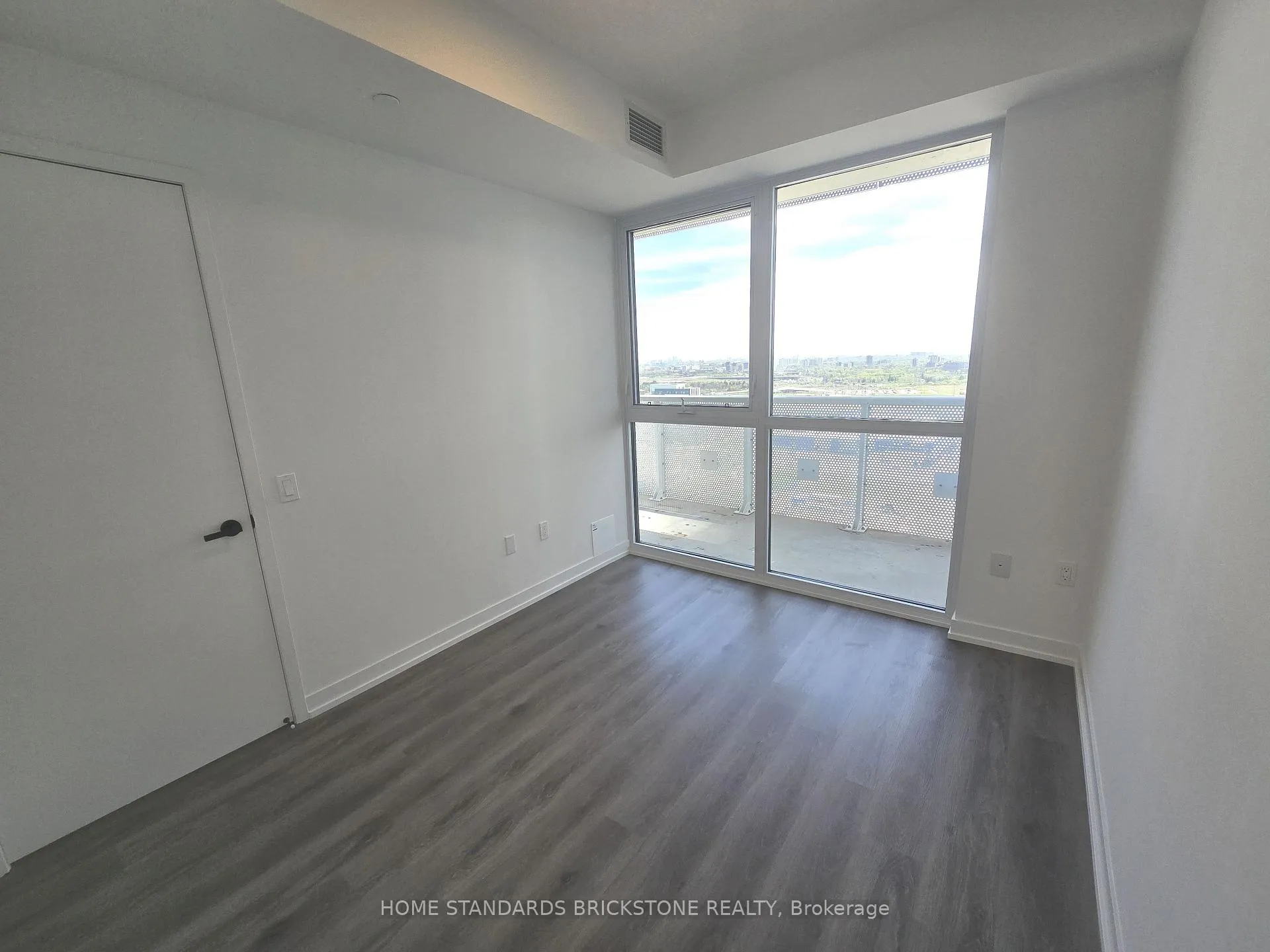 Photo 12 of Unit 2905, 225 Commerce Street, Vaughan, Vaughan Corporate Centre — HOMEH