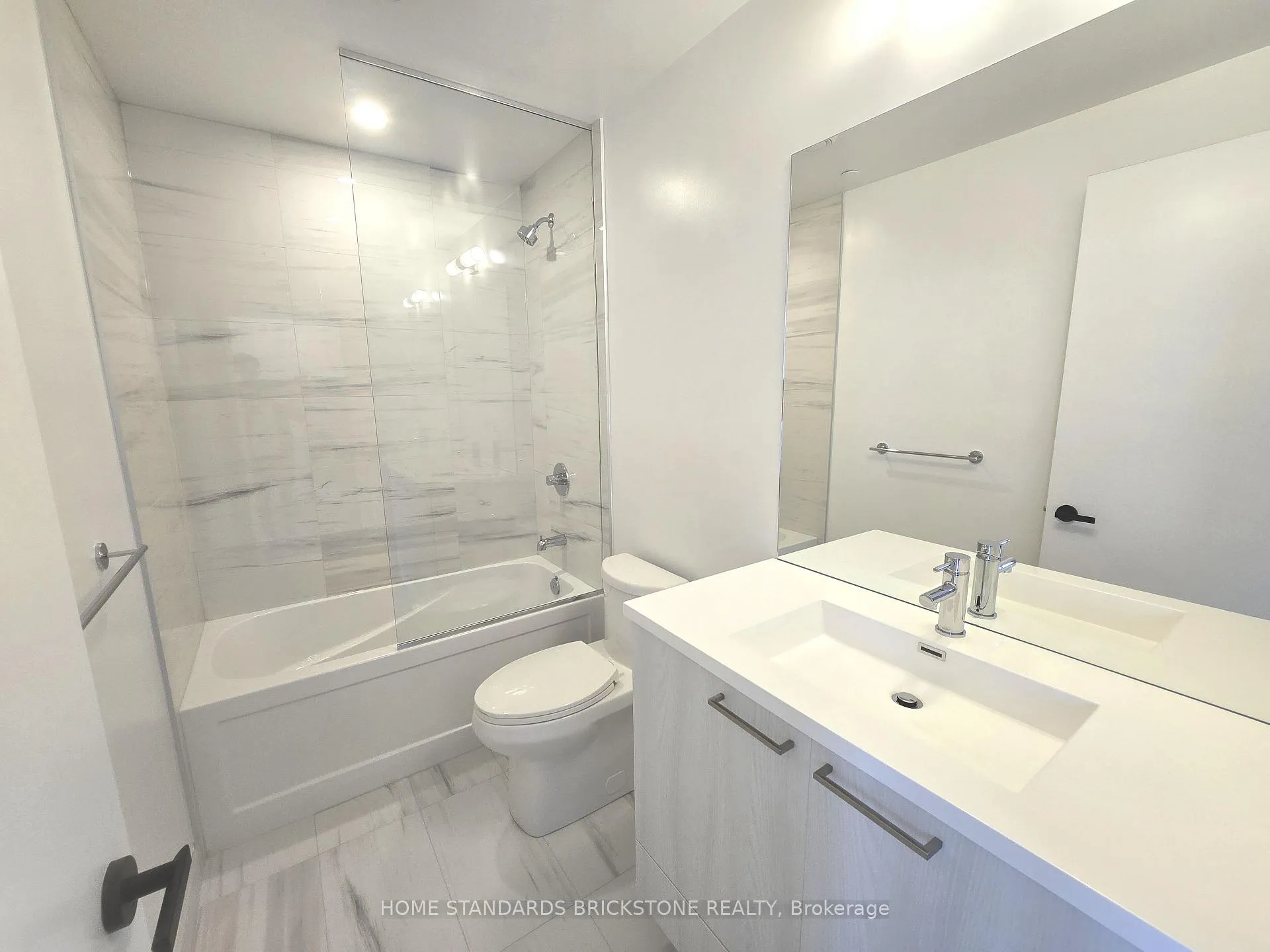 Photo 15 of Unit 2905, 225 Commerce Street, Vaughan, Vaughan Corporate Centre — HOMEH