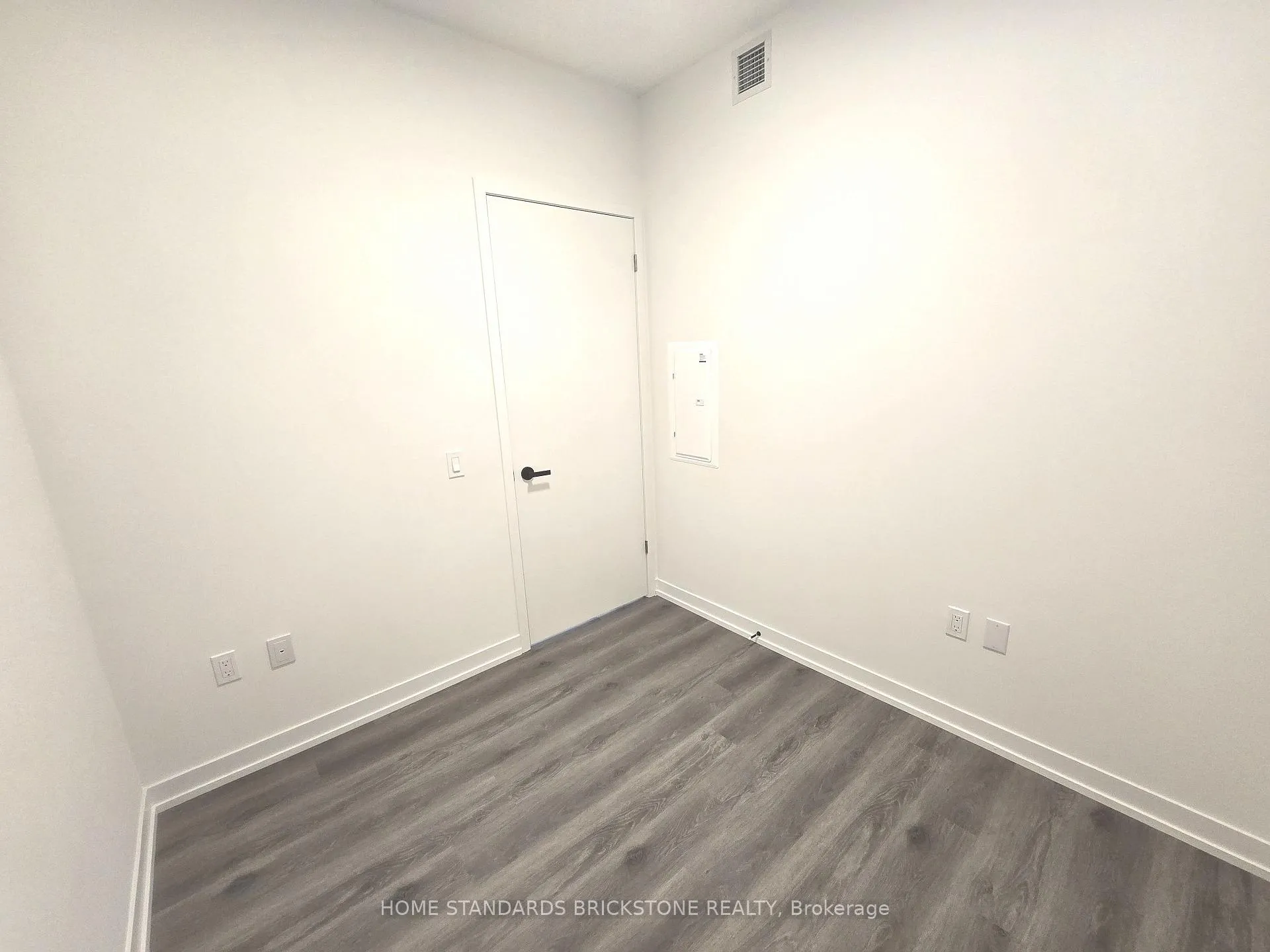 Photo 16 of Unit 2905, 225 Commerce Street, Vaughan, Vaughan Corporate Centre — HOMEH