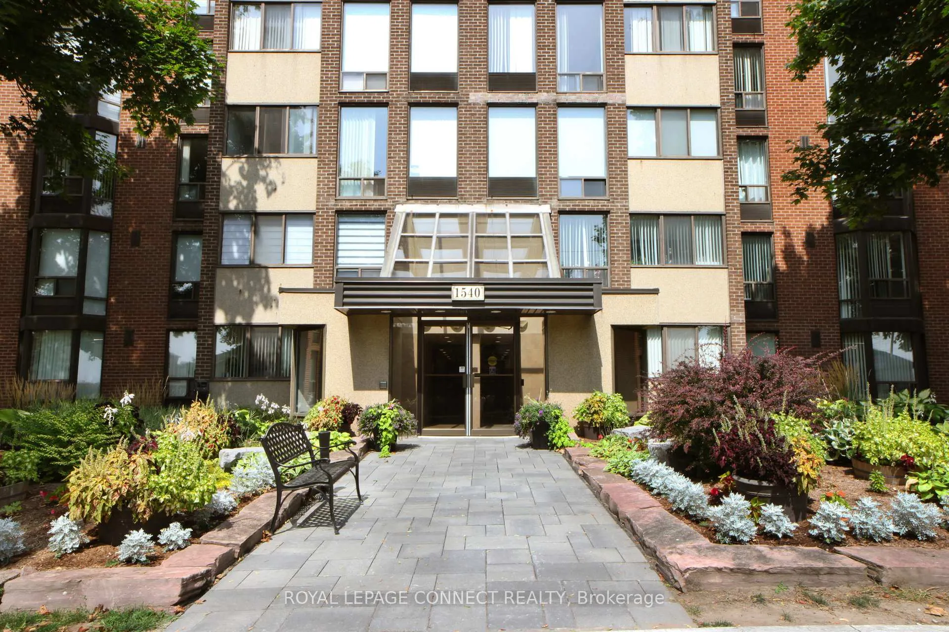 Photo 4 of Unit 408, 1540 Pickering Parkway, Pickering, Town Centre — HOMEH