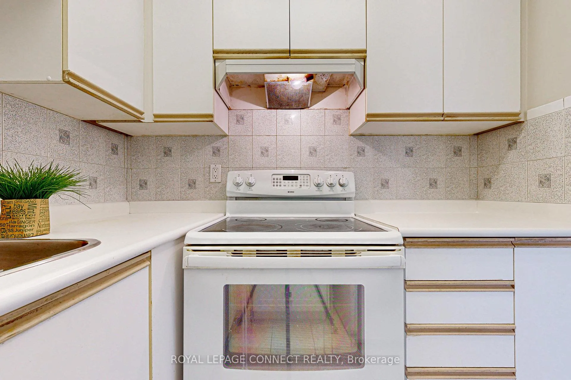 Photo 11 of Unit 408, 1540 Pickering Parkway, Pickering, Town Centre — HOMEH