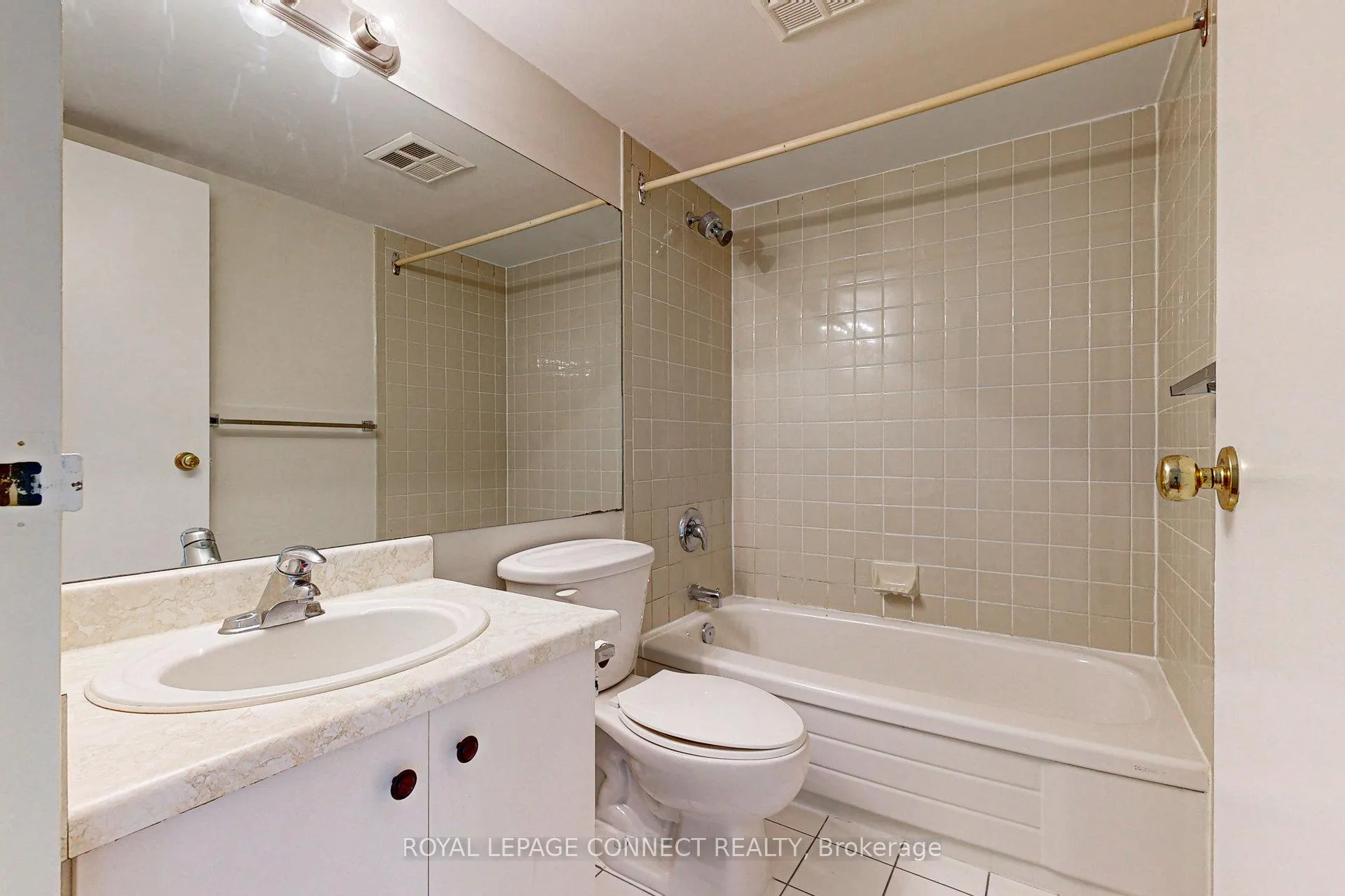 Photo 27 of Unit 408, 1540 Pickering Parkway, Pickering, Town Centre — HOMEH