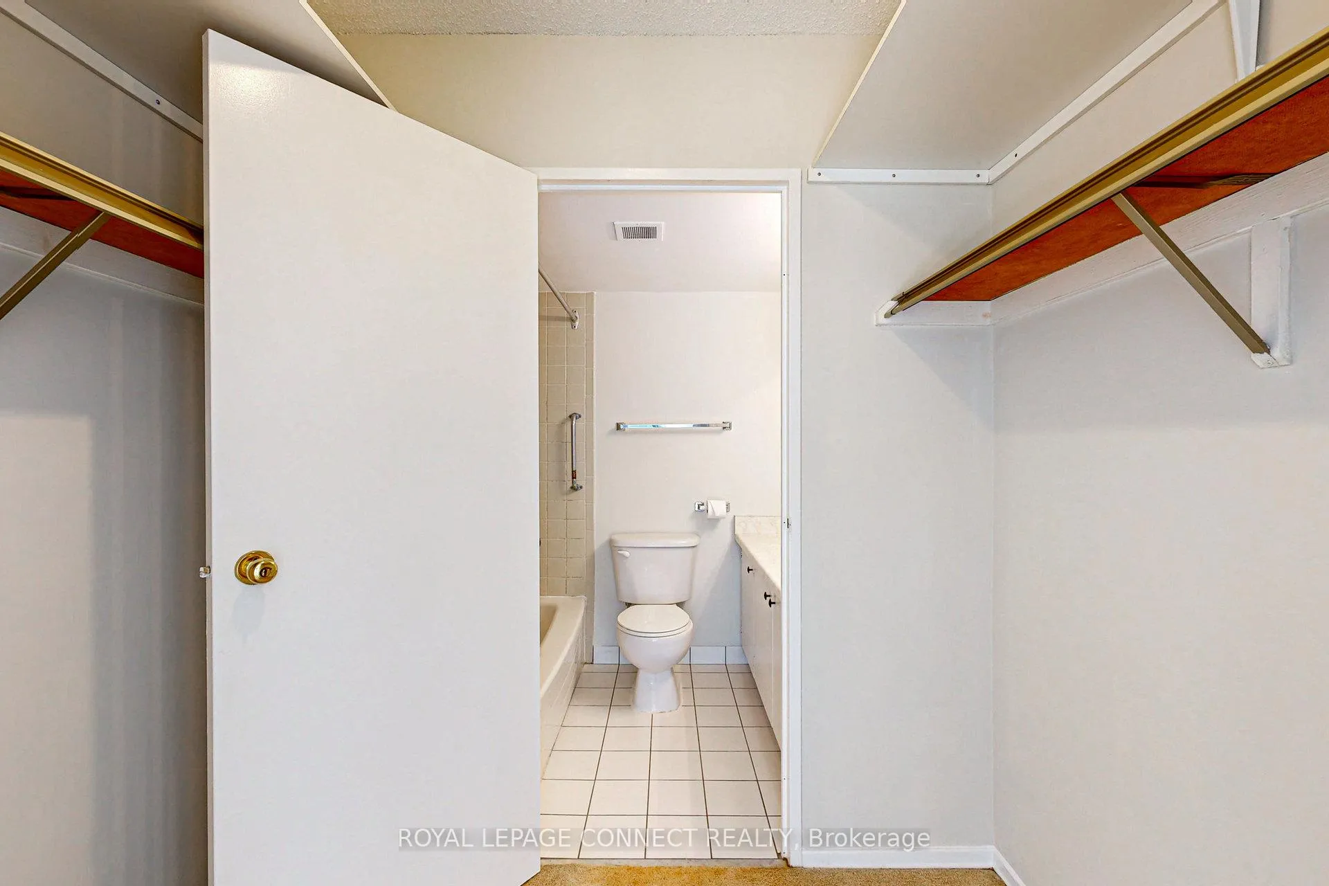 Photo 33 of Unit 408, 1540 Pickering Parkway, Pickering, Town Centre — HOMEH