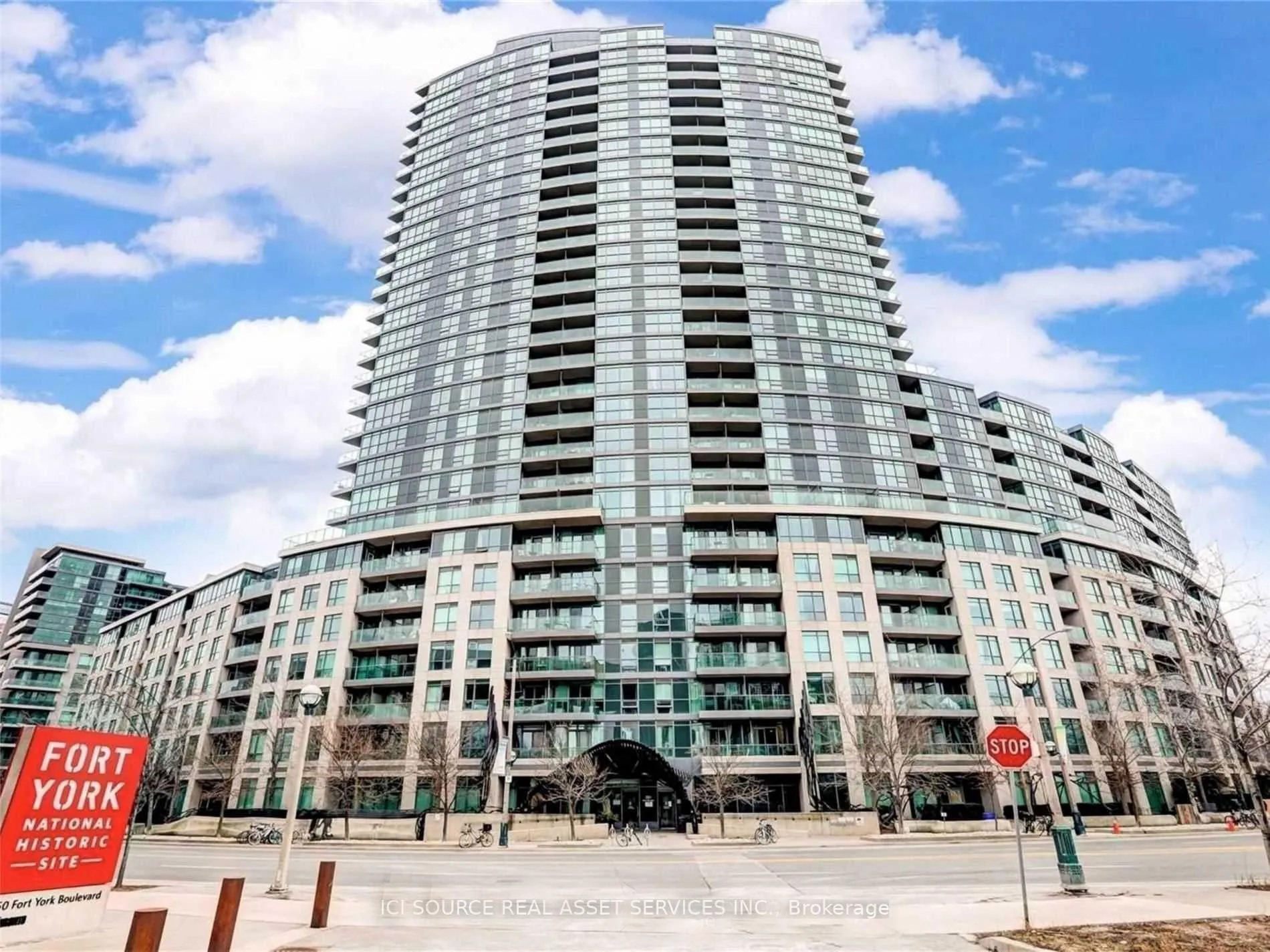 Photo 1 of Unit 704, 231 Fort York Boulevard, Toronto, Niagara — HOMEH