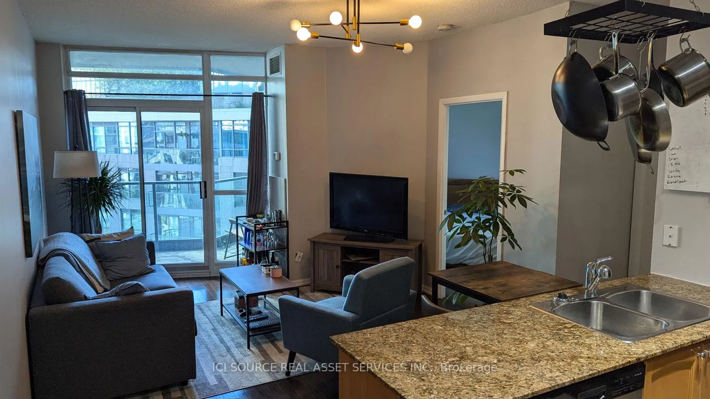 Photo 6 of Unit 704, 231 Fort York Boulevard, Toronto, Niagara — HOMEH