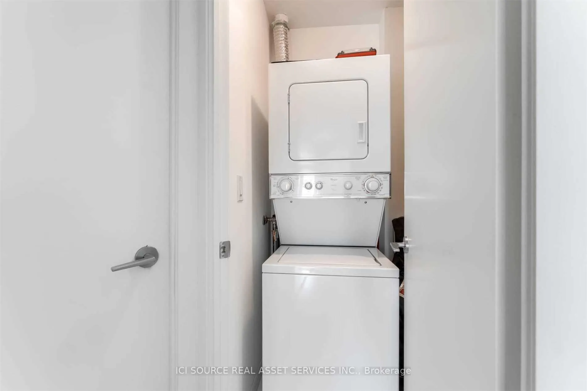 Photo 15 of Unit 704, 231 Fort York Boulevard, Toronto, Niagara — HOMEH
