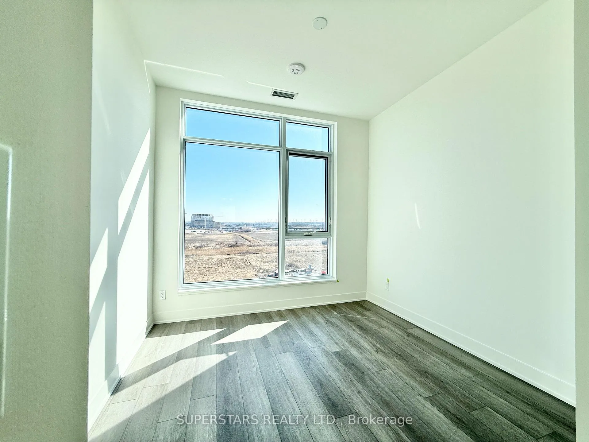 Photo 7 of Unit 608, 56 Andre De Grasse Street, Markham, Unionville — HOMEH