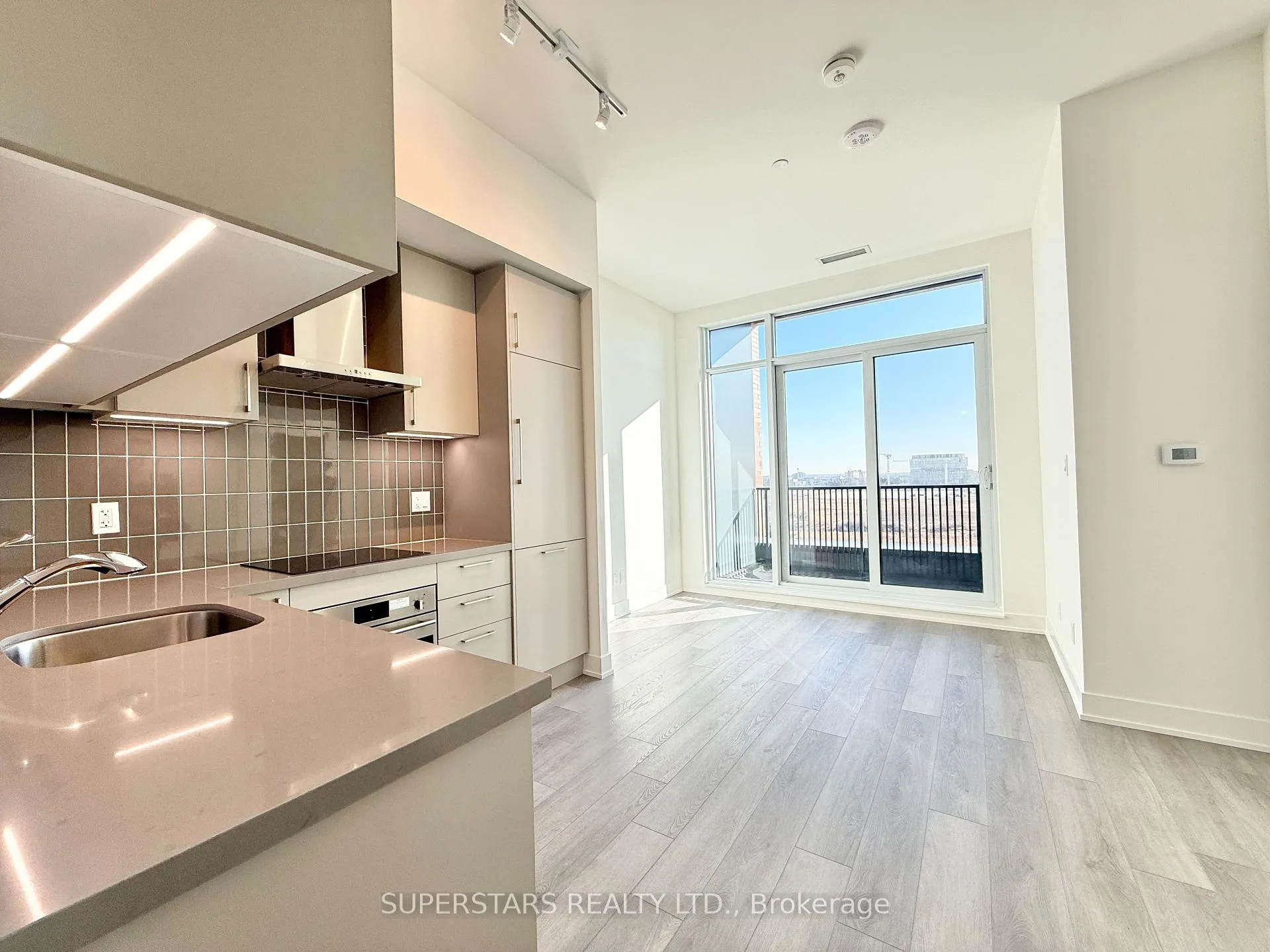 Photo 15 of Unit 608, 56 Andre De Grasse Street, Markham, Unionville — HOMEH