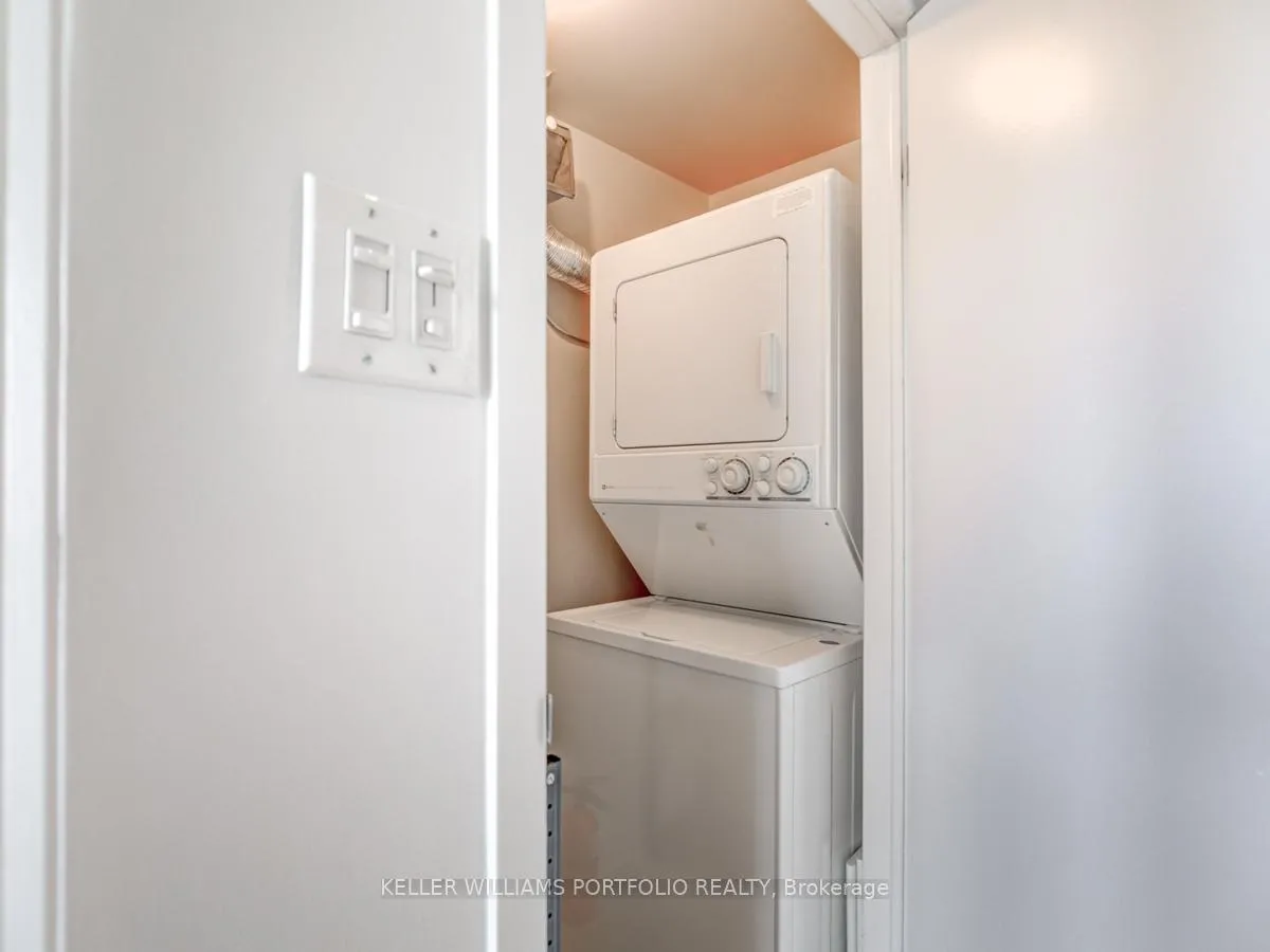 Photo 8 of Unit 105, 401 Queens Quay W, Toronto, Waterfront Communities — HOMEH