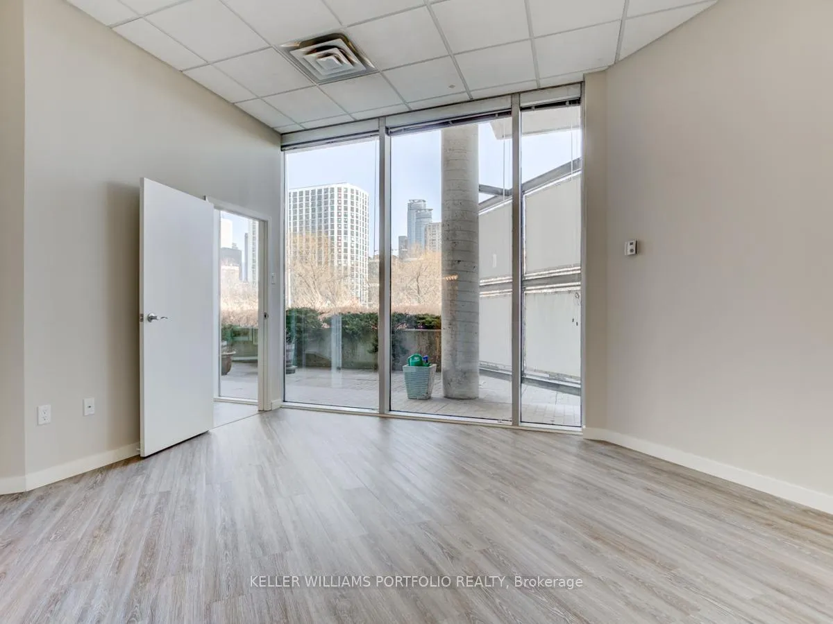 Photo 15 of Unit 105, 401 Queens Quay W, Toronto, Waterfront Communities — HOMEH