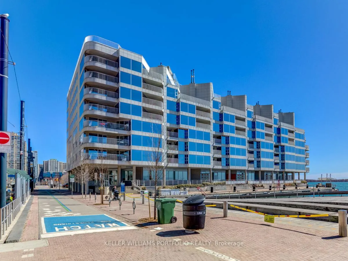 Photo 24 of Unit 105, 401 Queens Quay W, Toronto, Waterfront Communities — HOMEH