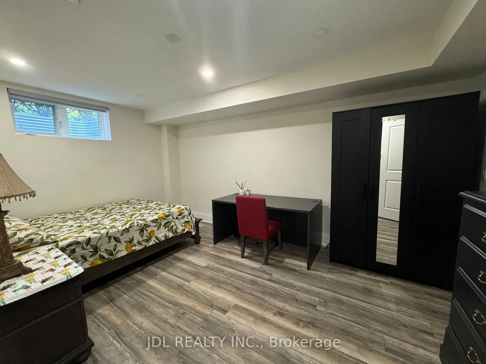 Photo 4 of Unit Bsmt, 4 Mildred Temple Way S, Markham, Unionville — HOMEH