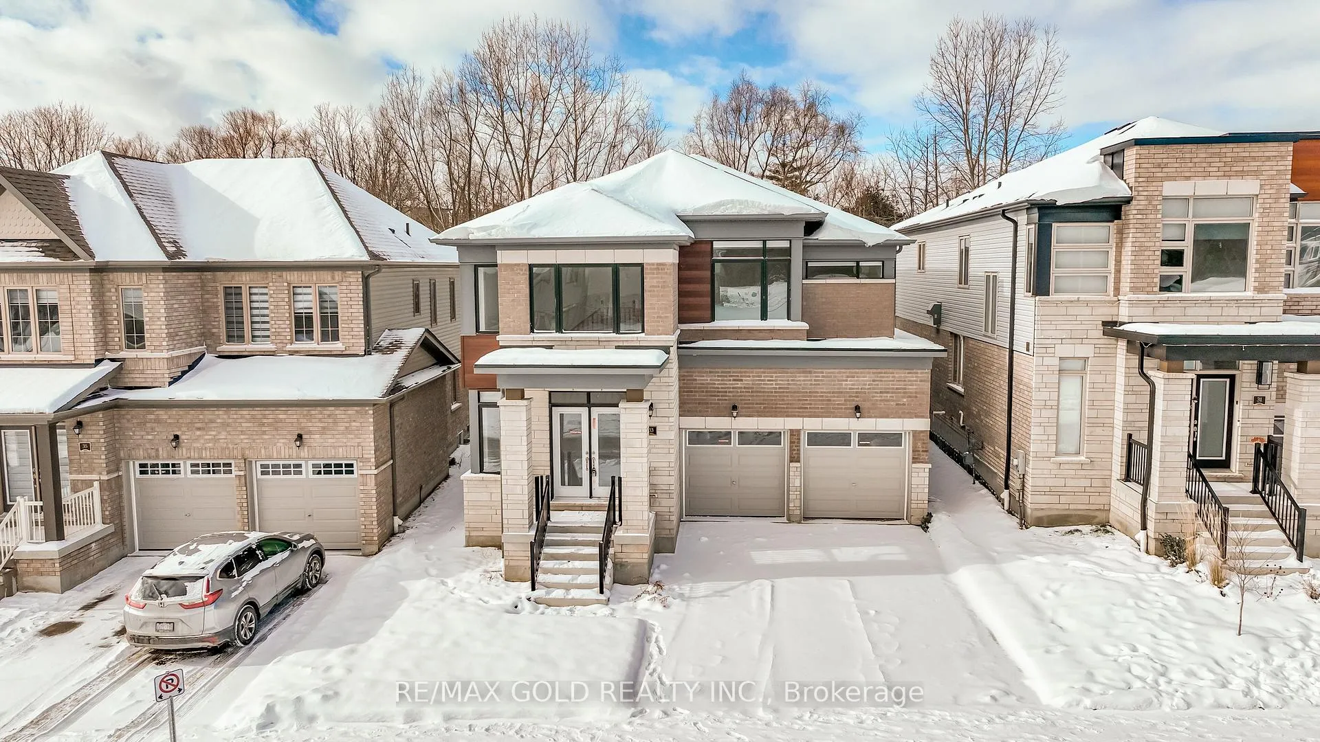 Front of 33 Gilham Way
